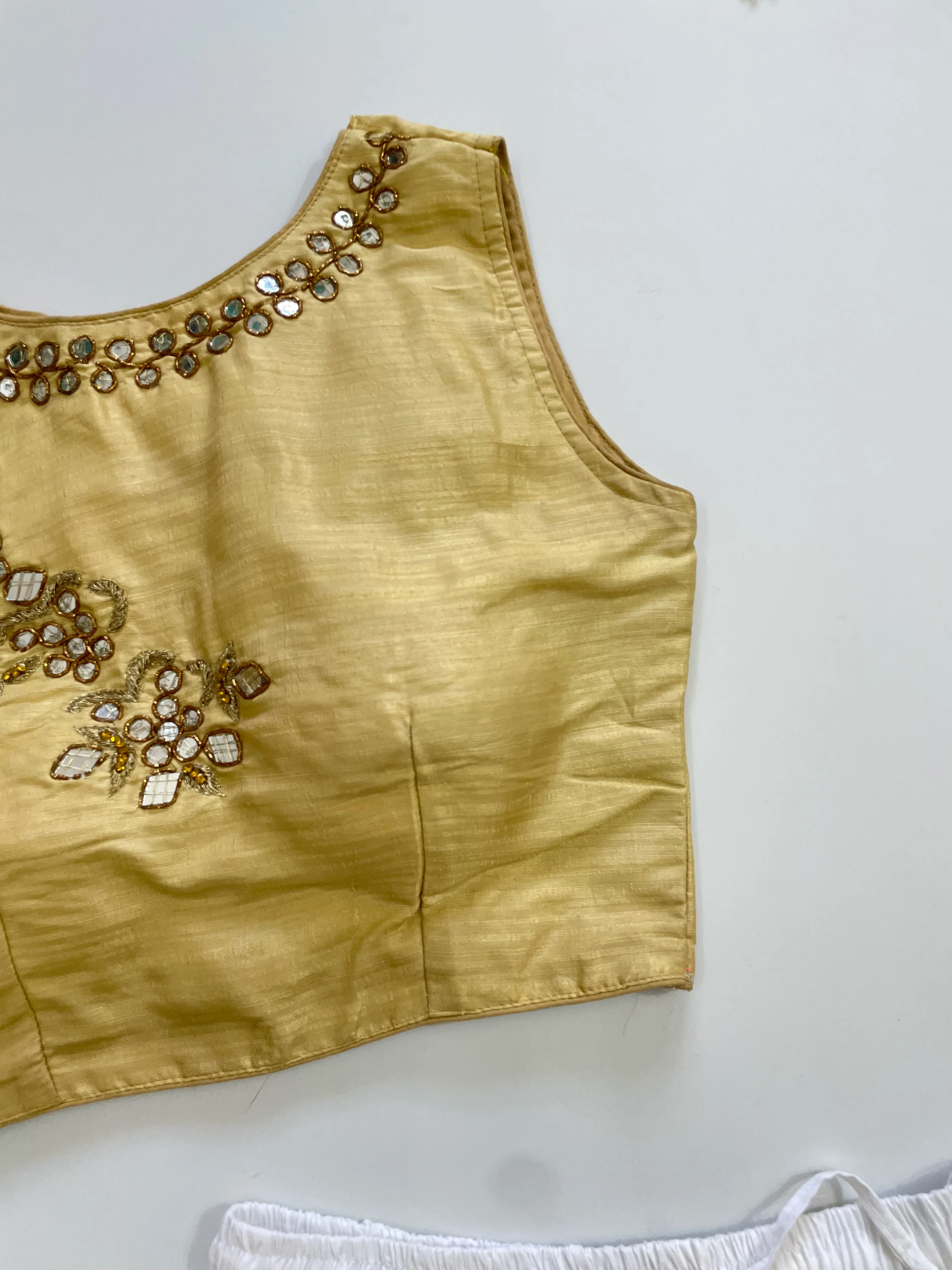 Desi Top-Bust 32 - Image 2