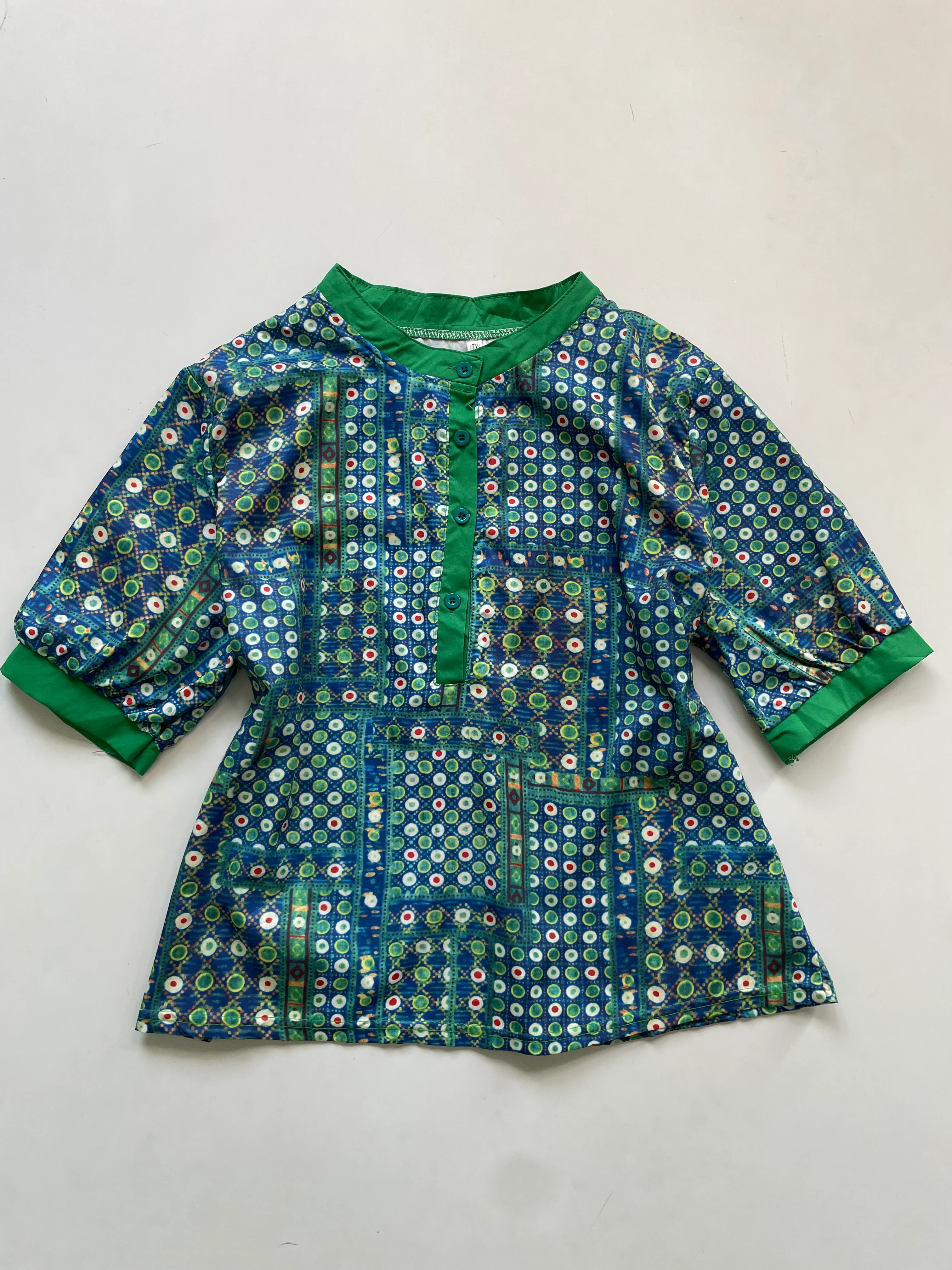 Top-Bust 44