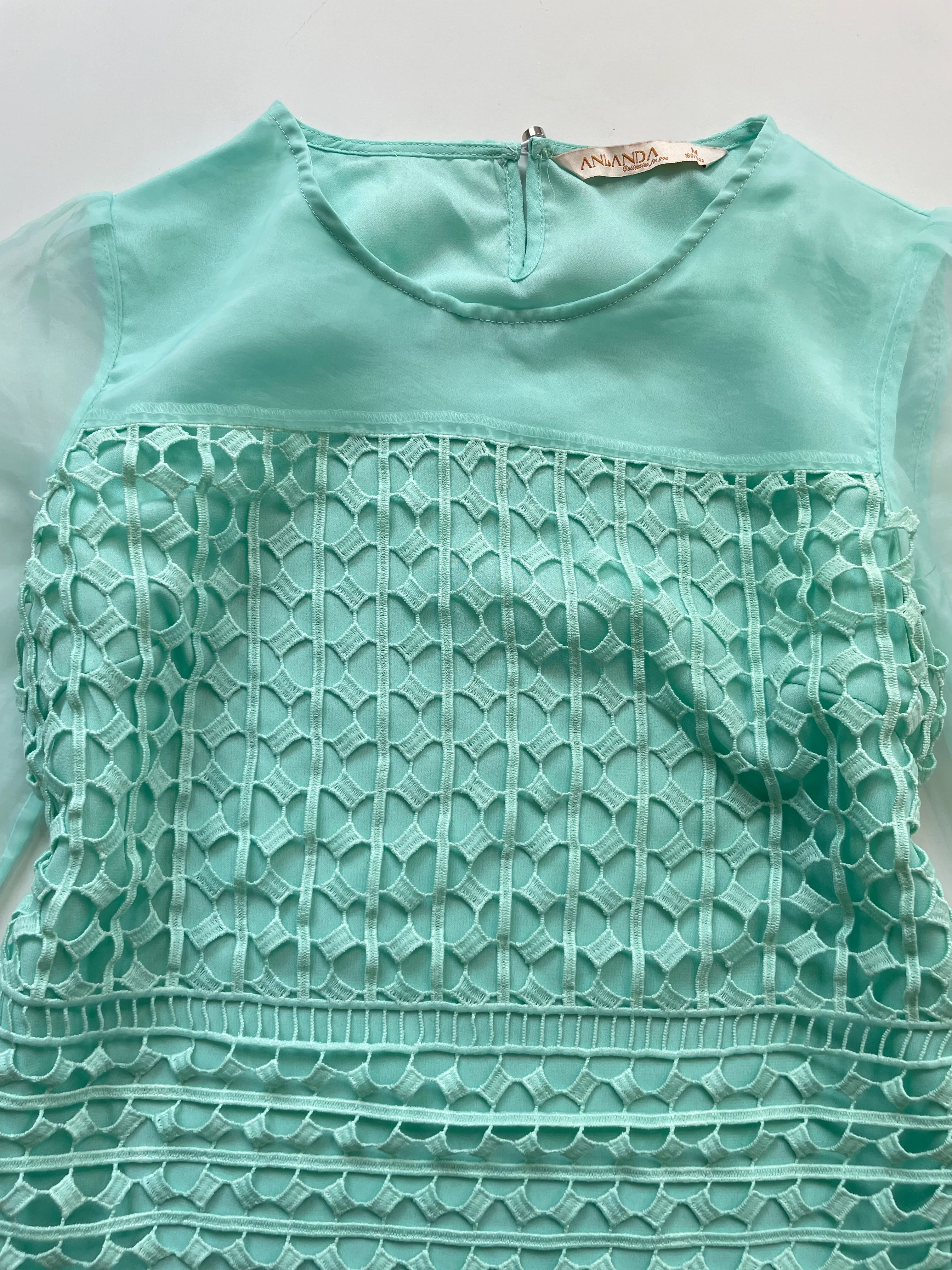 Top-Bust 34 - Image 2