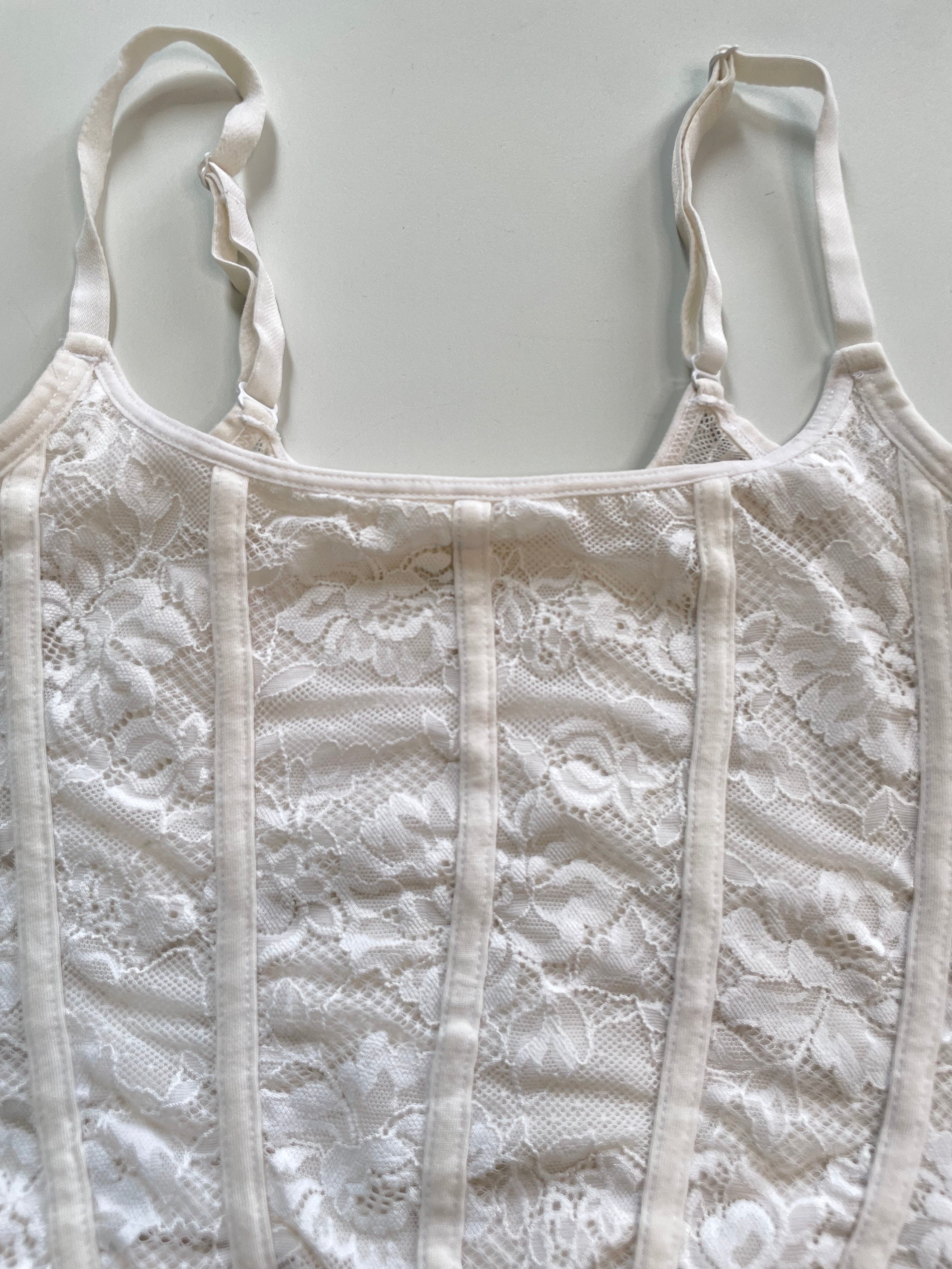 Lacy Top-Bust 28 to 30 - Image 2