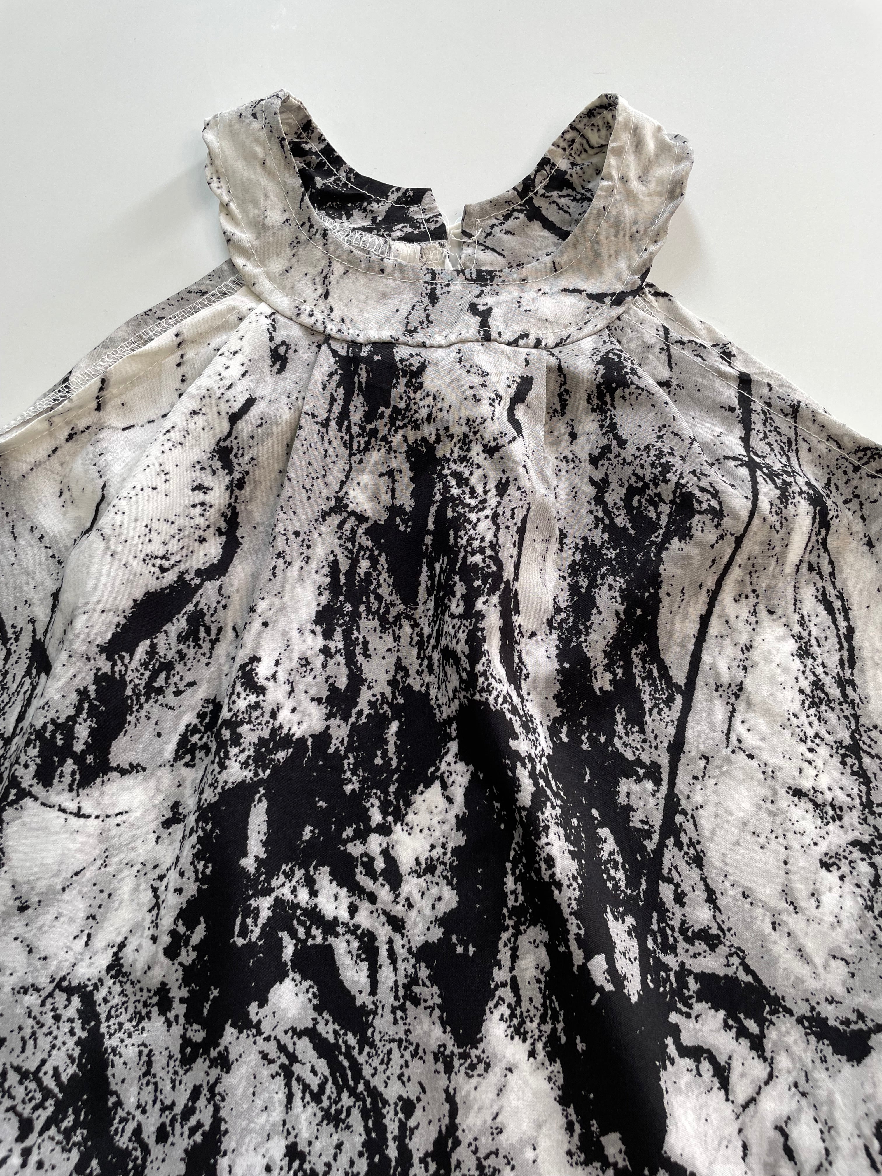 Top-Bust 36 - Image 2