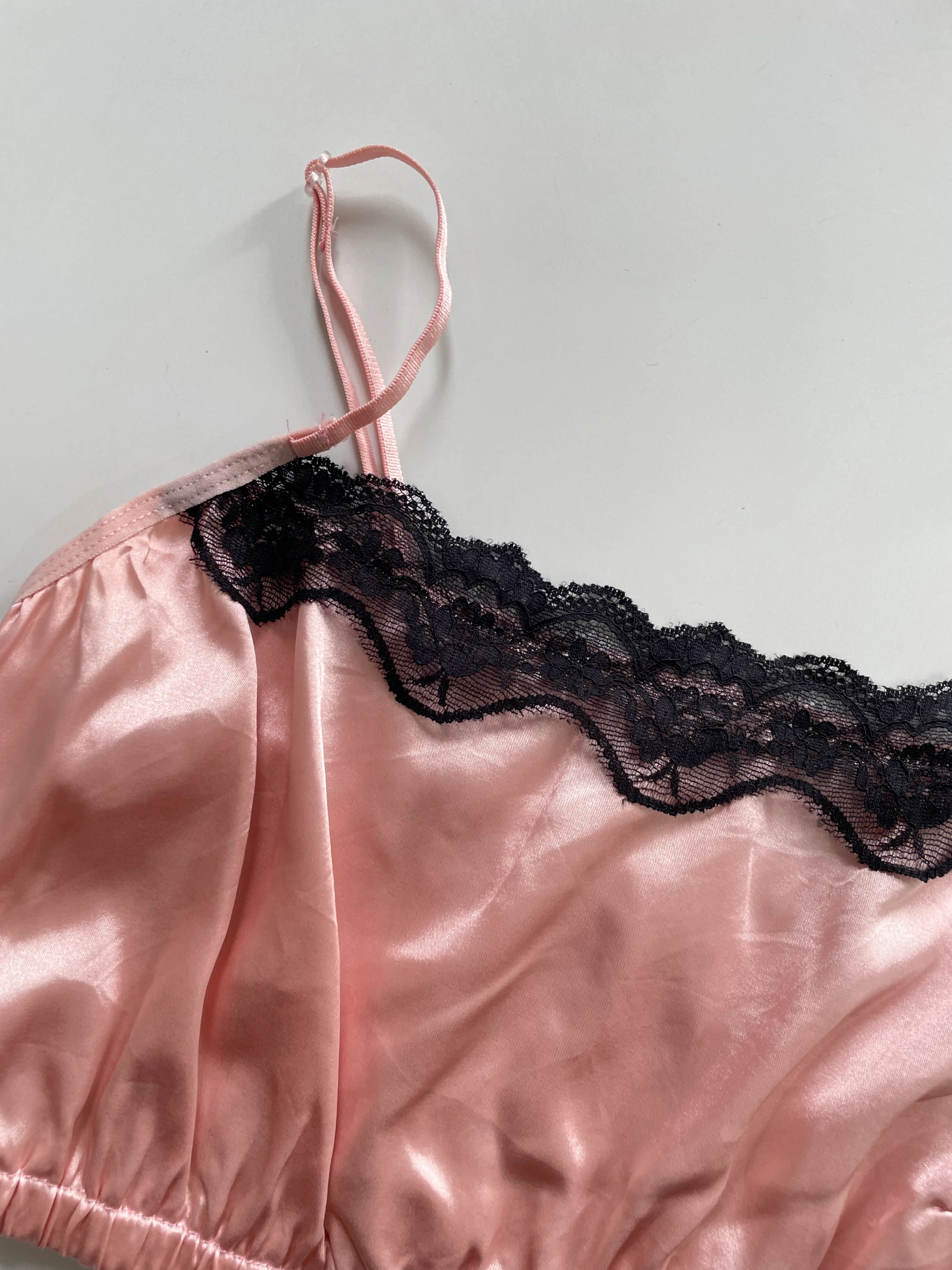 Satin Top-Bust 30 to 32 - Image 3