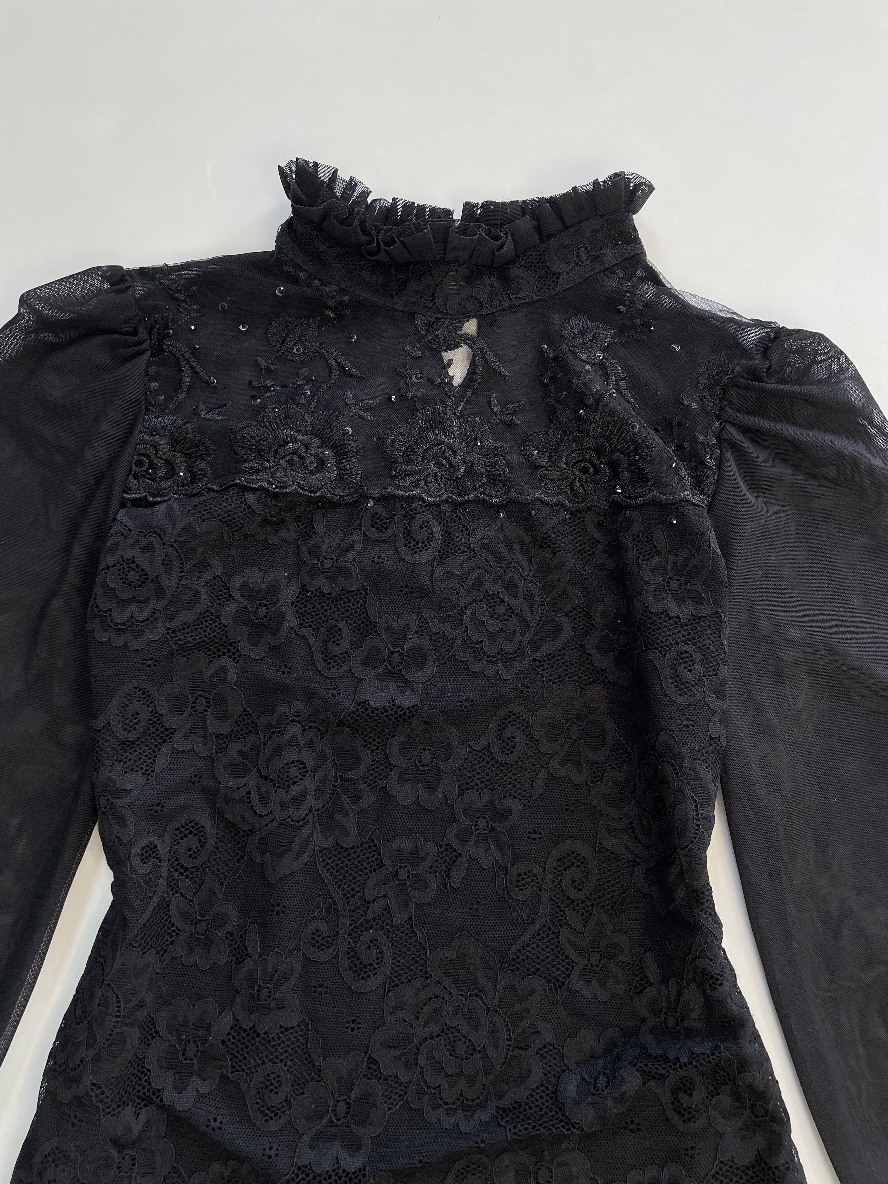 Lace Top-Bust 32 - Image 2