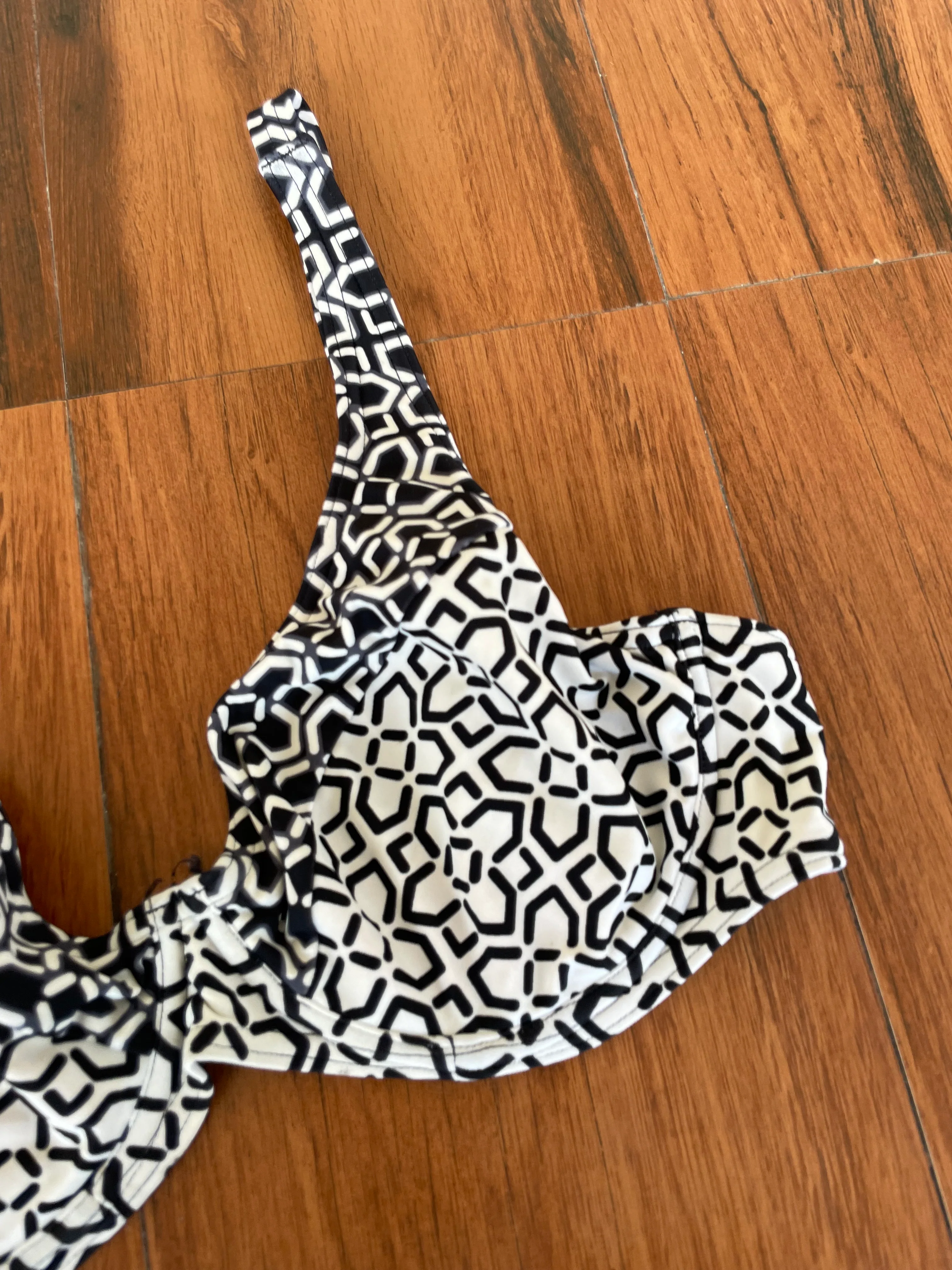 Bikini Top-Bust 32 to 34 - Image 2