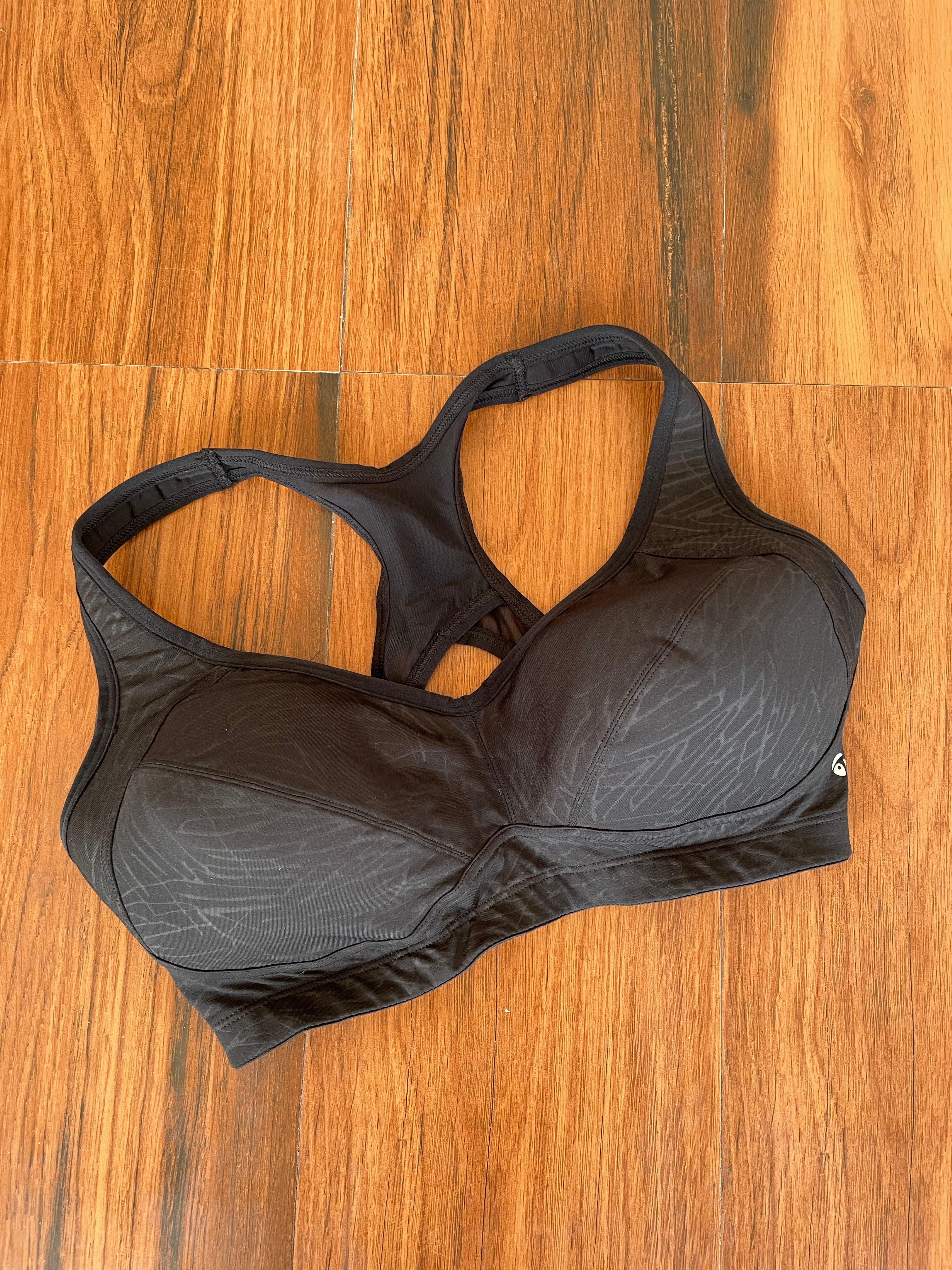 Black Sports Bra-Bust 38 to 40 - Image 2