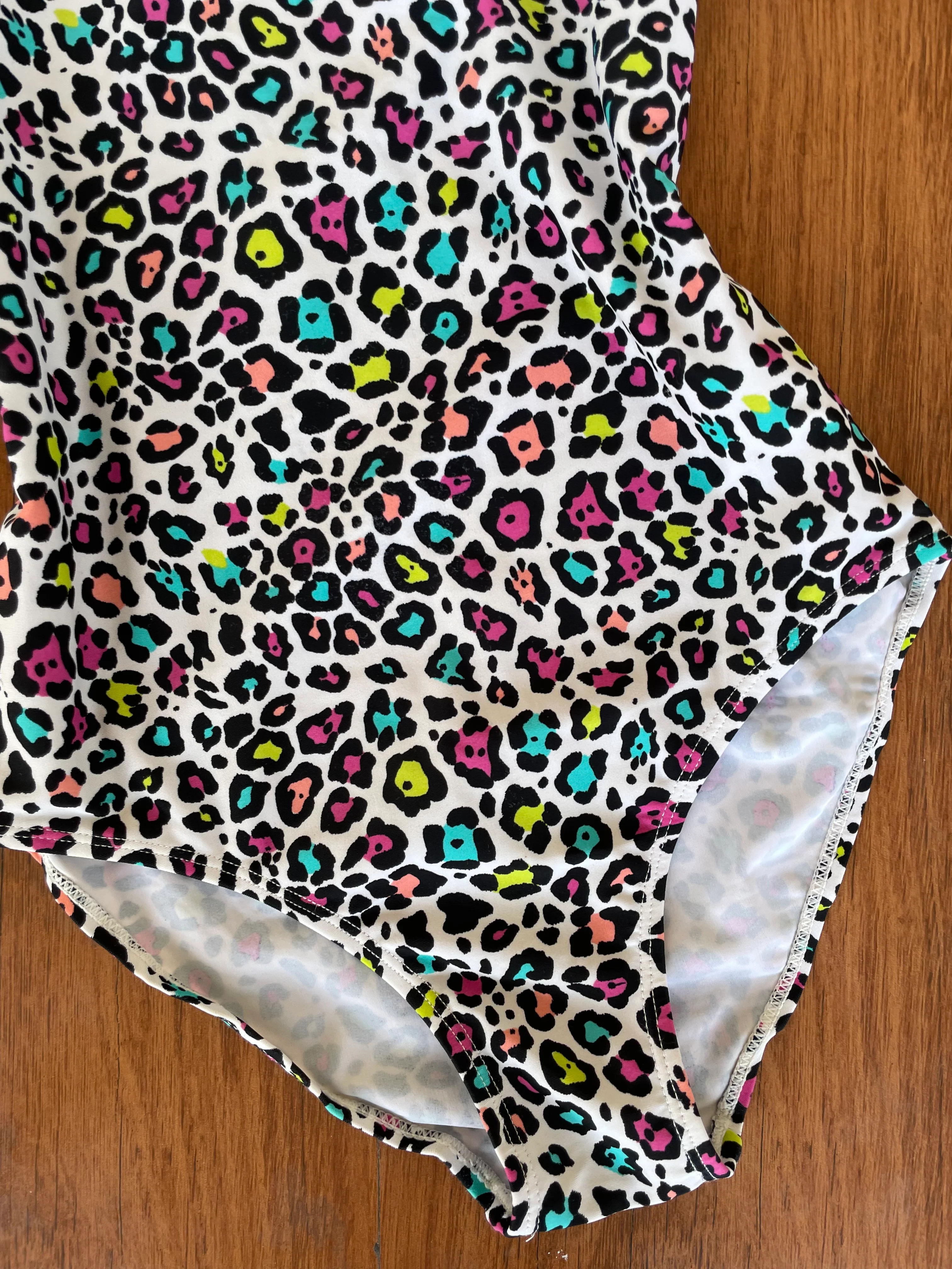 Monokini-Bust 30 to 32 - Image 3