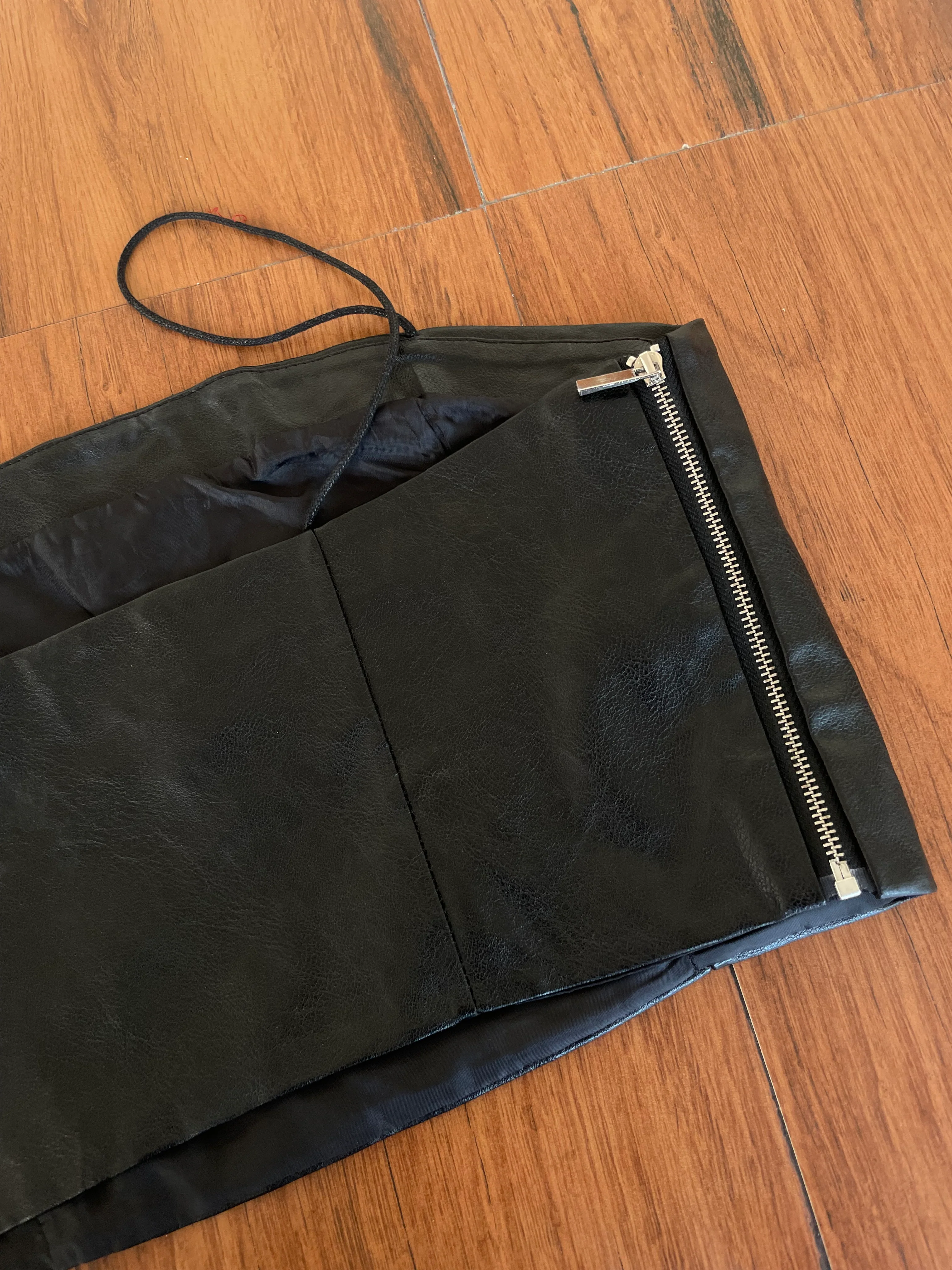 Vigorsunshine Leather Top-Bust 34 - Image 3
