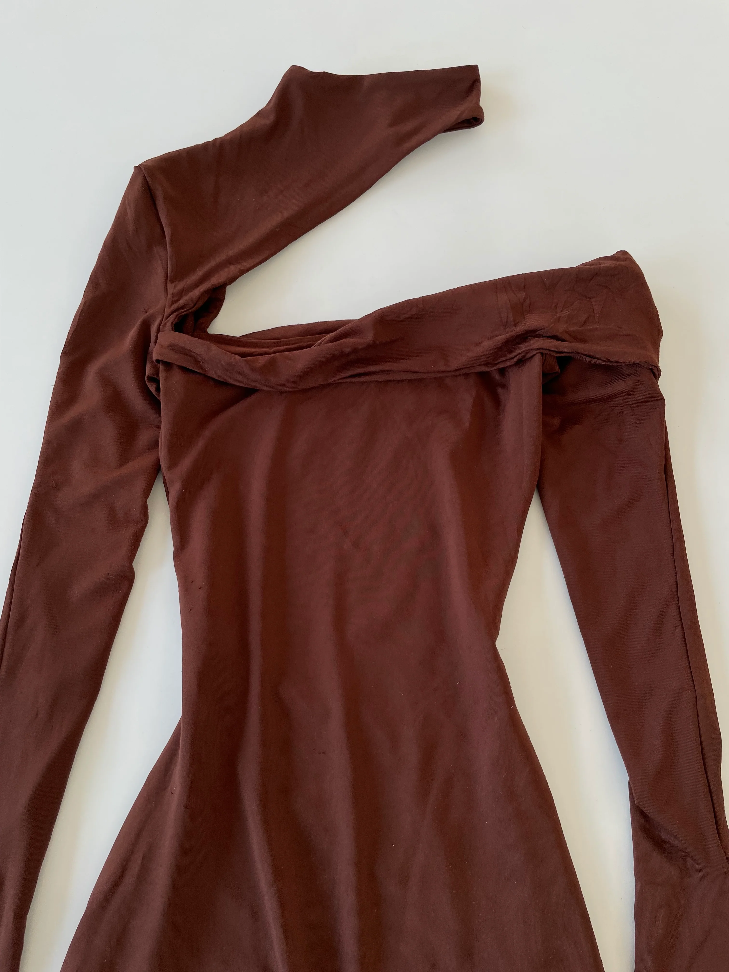 Oh Polly Dress-Bust 24 - Image 2