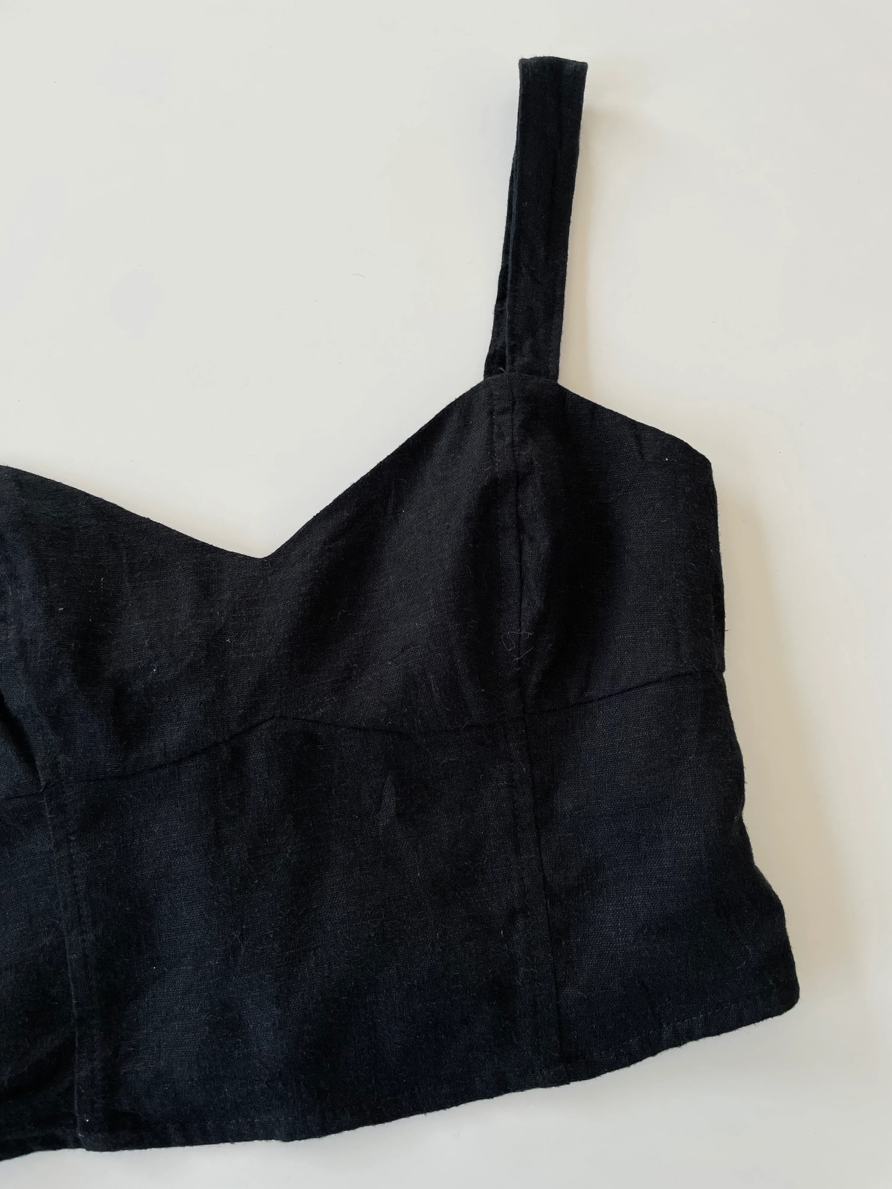 Hollister Linen Top-Bust 30 to 32 - Image 2