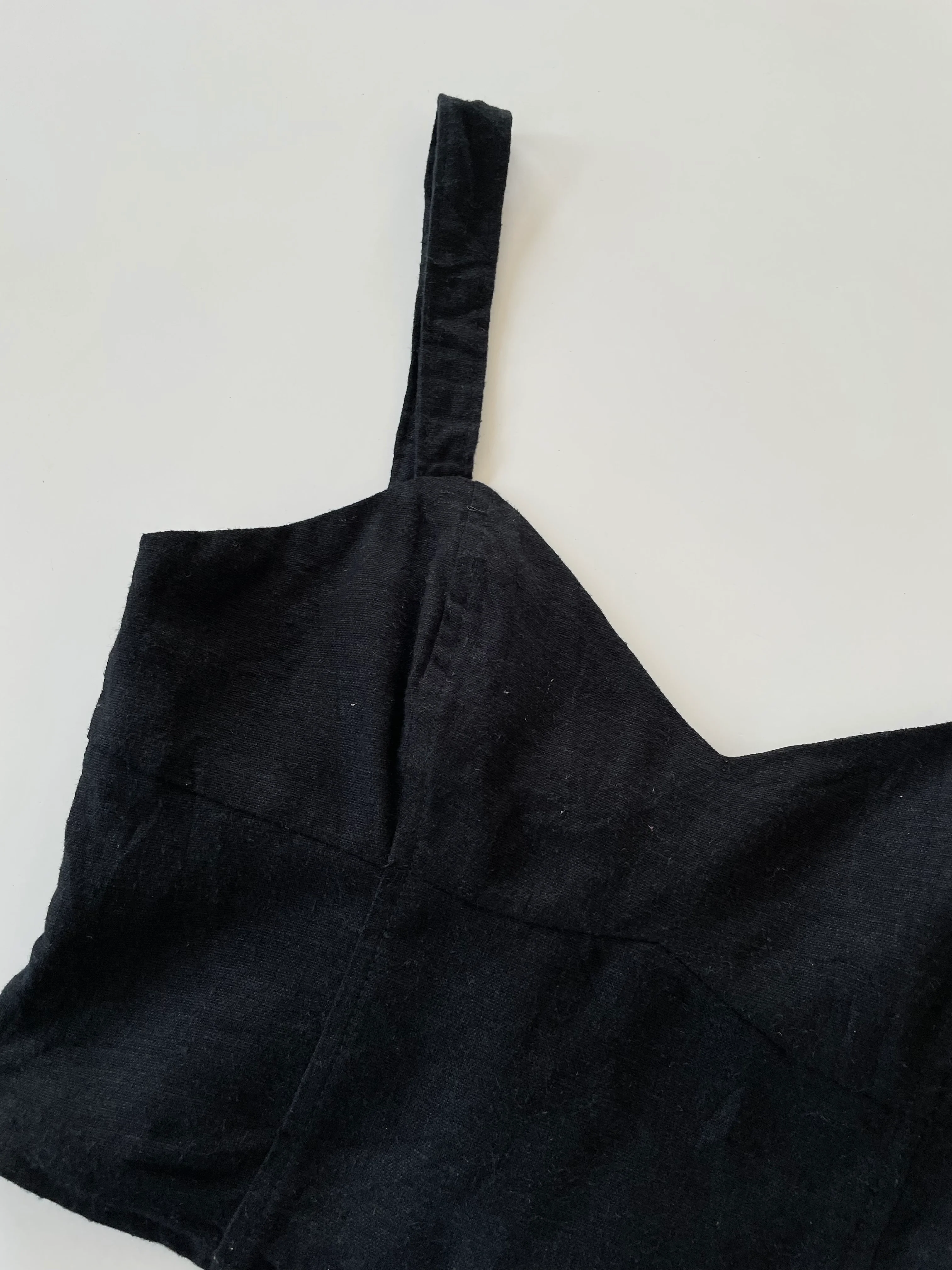 Hollister Linen Top-Bust 30 to 32 - Image 3