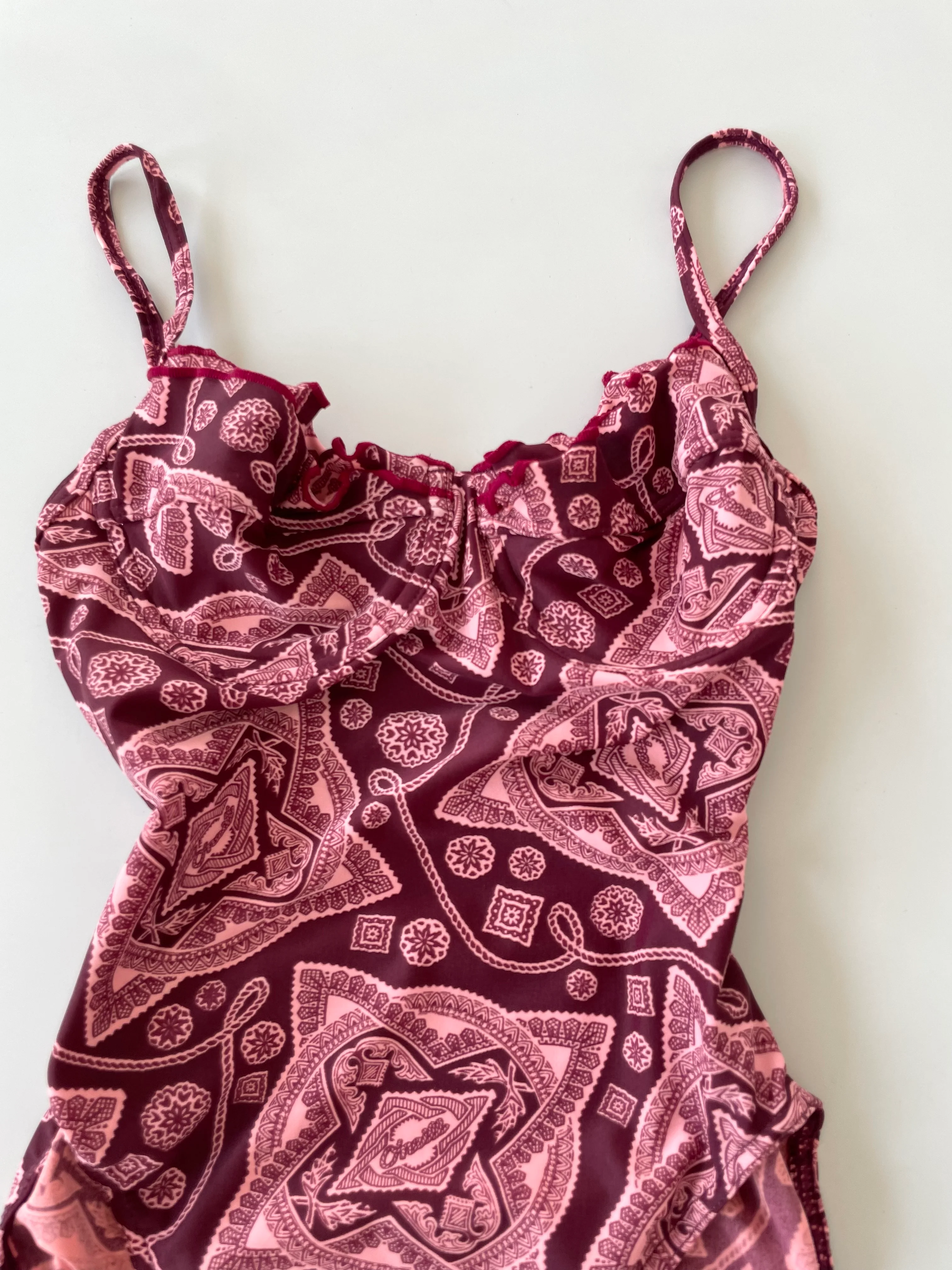 Monokini-Bust 30 to 32 - Image 2