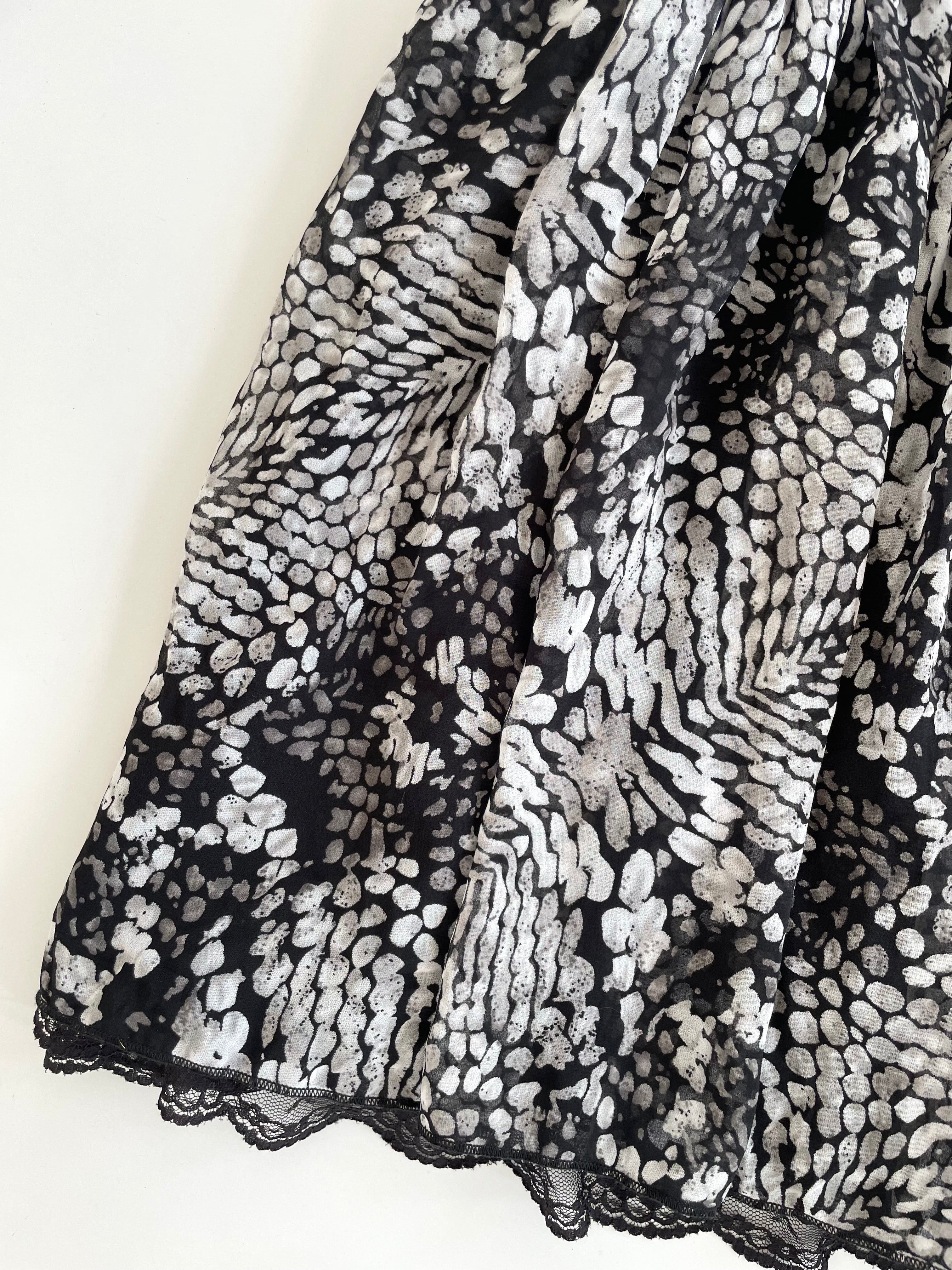 Vintage Skirt-Waist 28 to 30 - Image 3