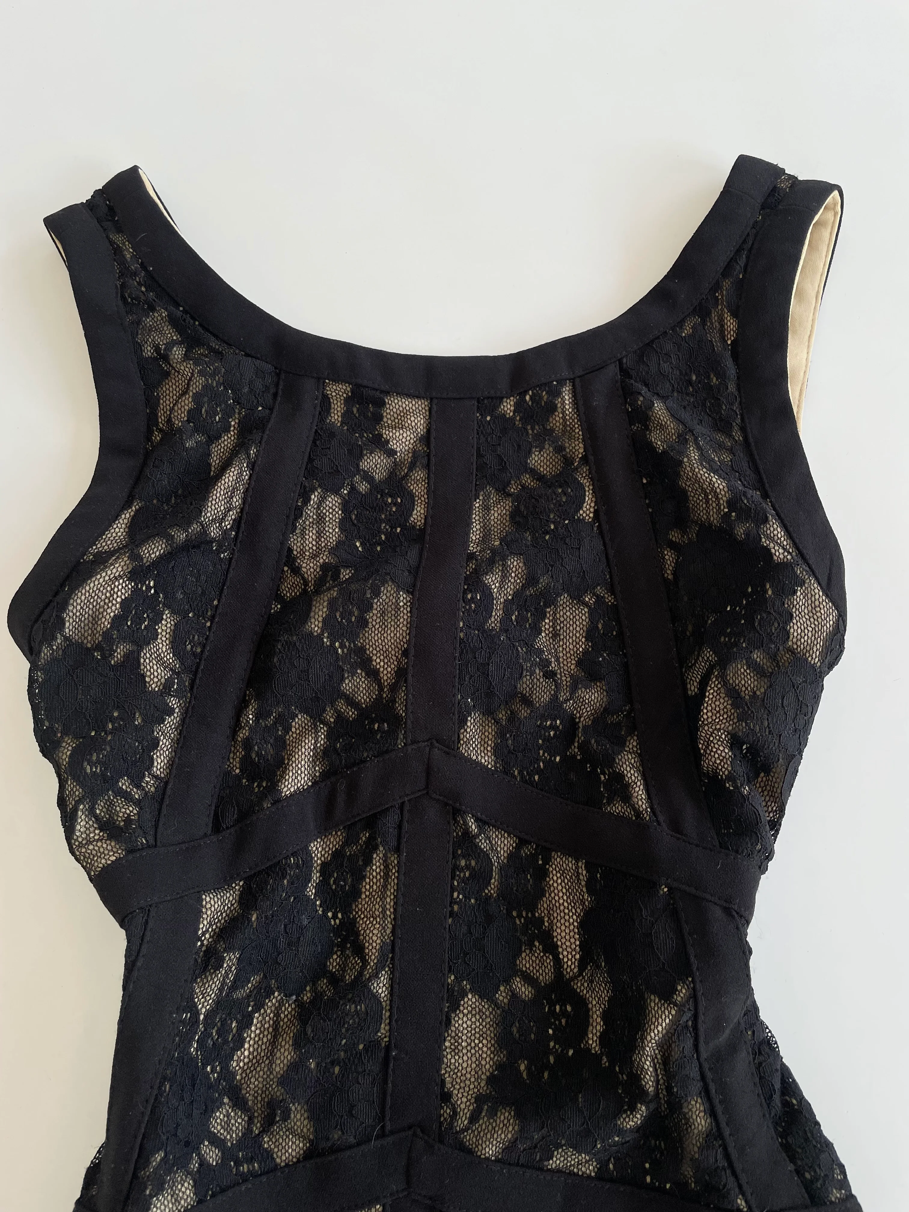 Xtaren Lace Top-Bust 32 to 34 - Image 2