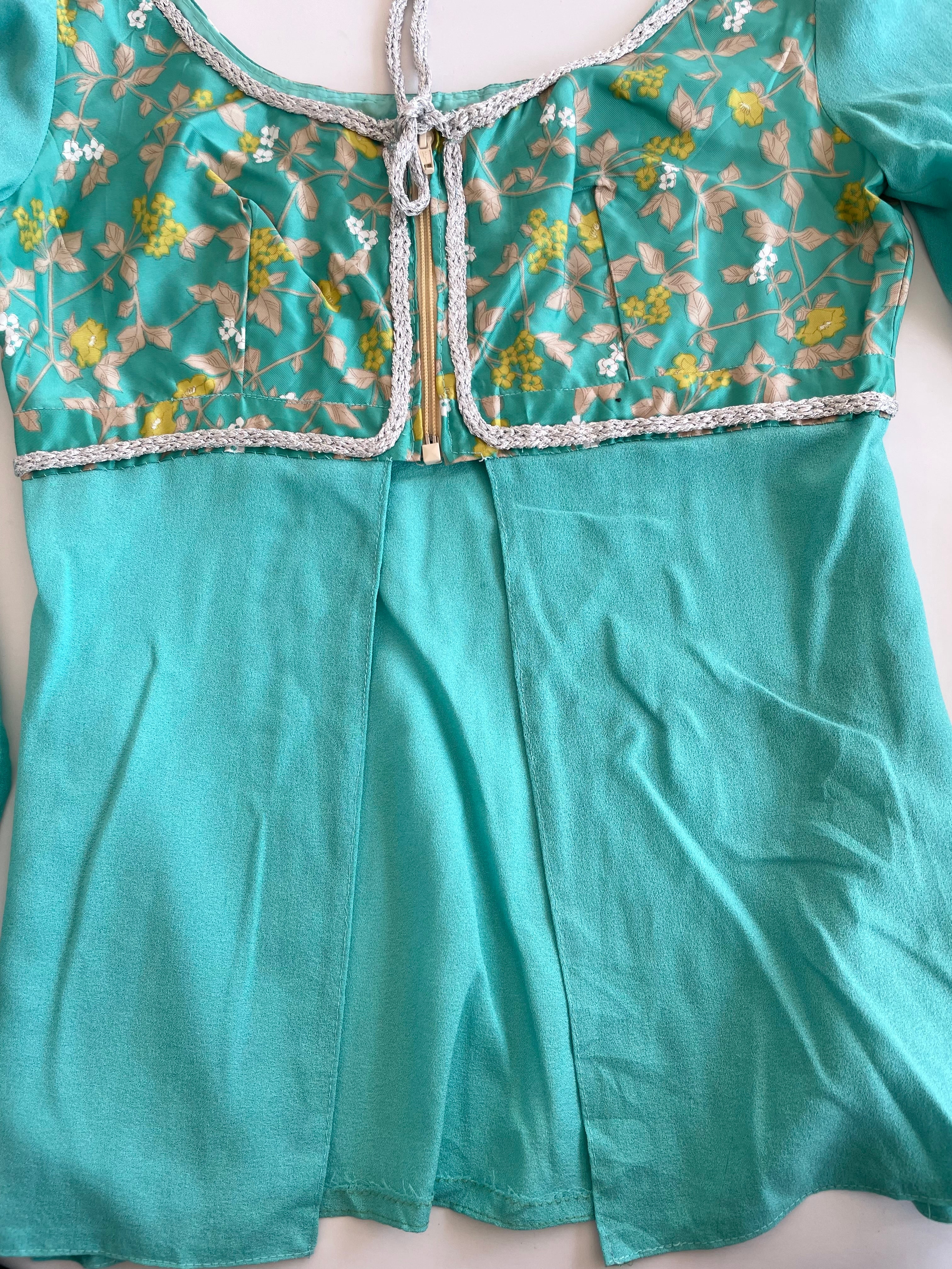 Vintage Pair-Bust 34 Waist 26 to 30 - Image 3