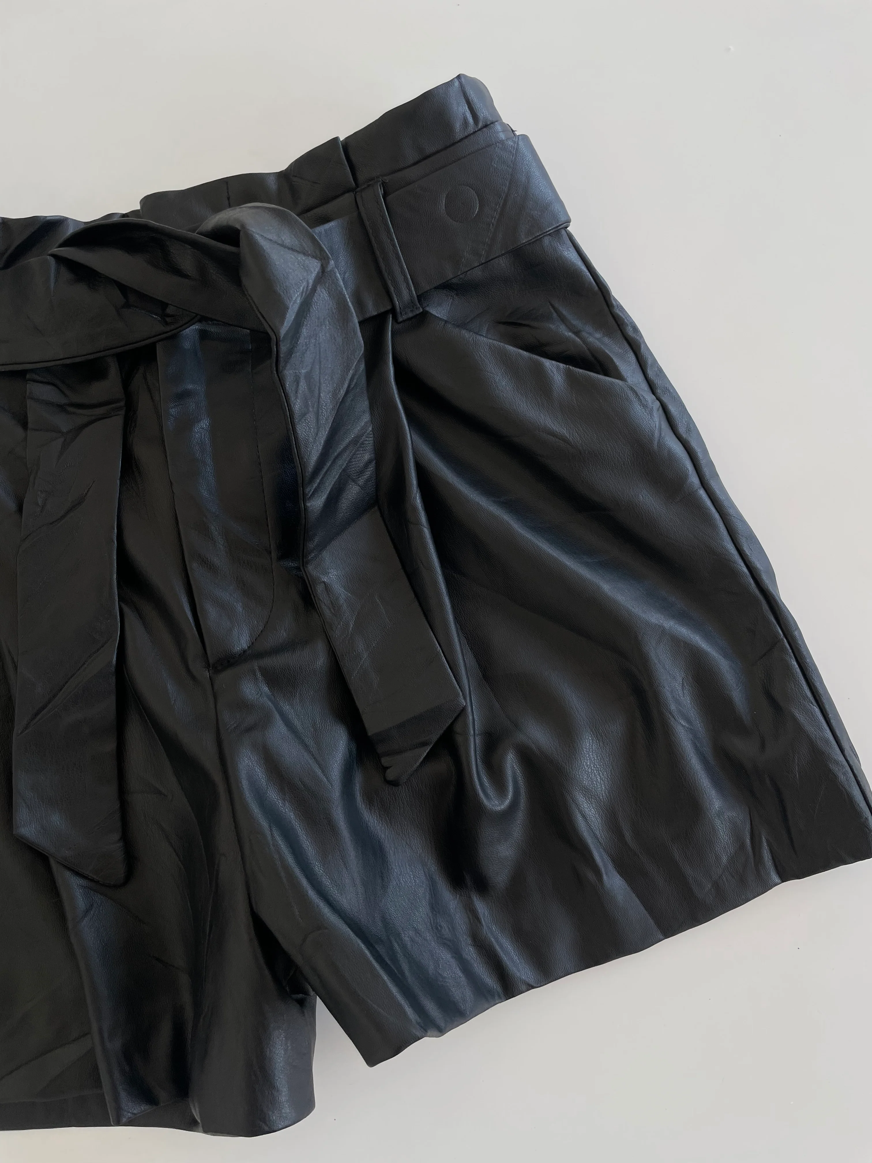 Zara Shorts - Bust 28 - Image 2
