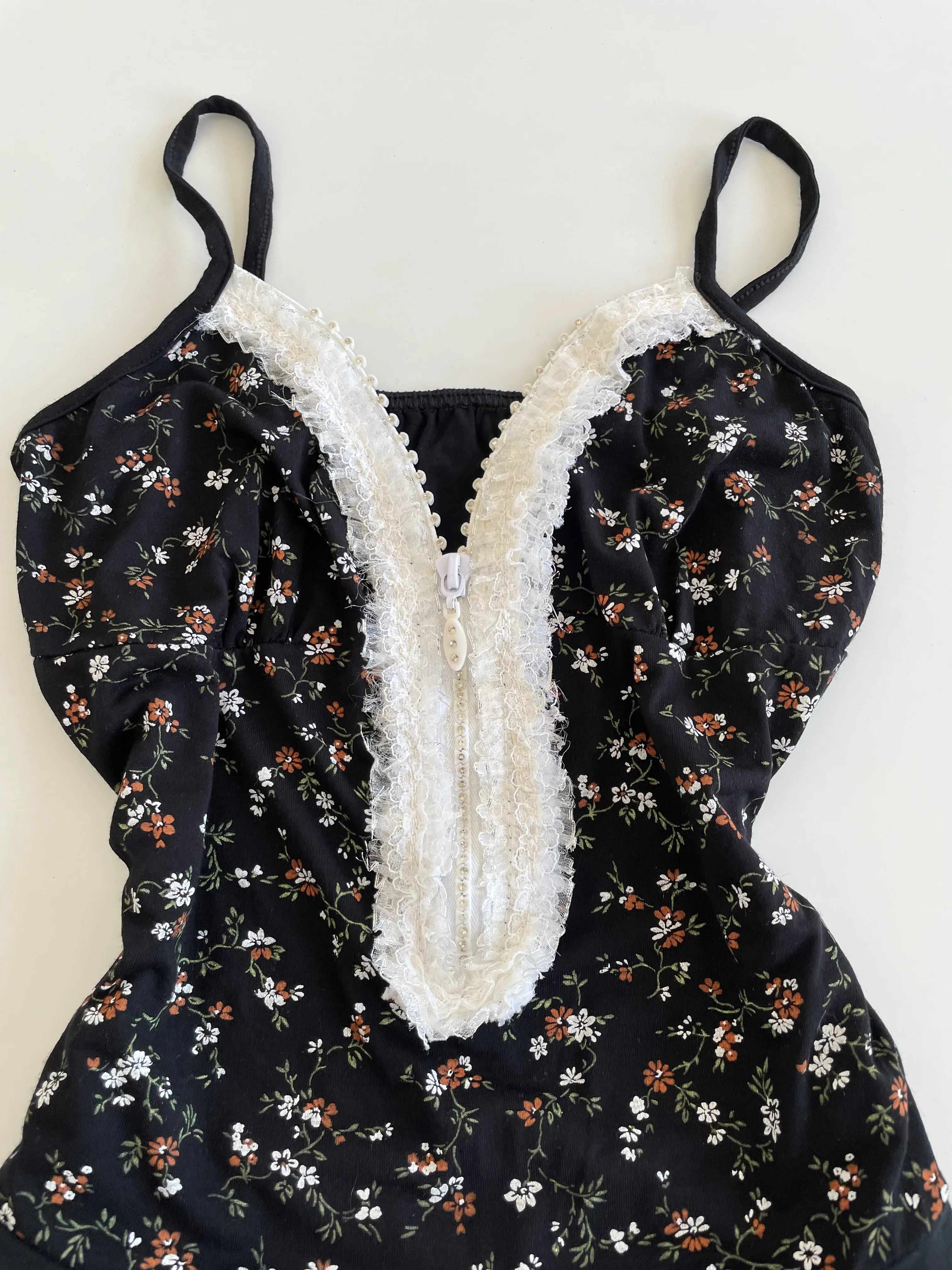 Vintage Top-Bust 30 to 32 - Image 2