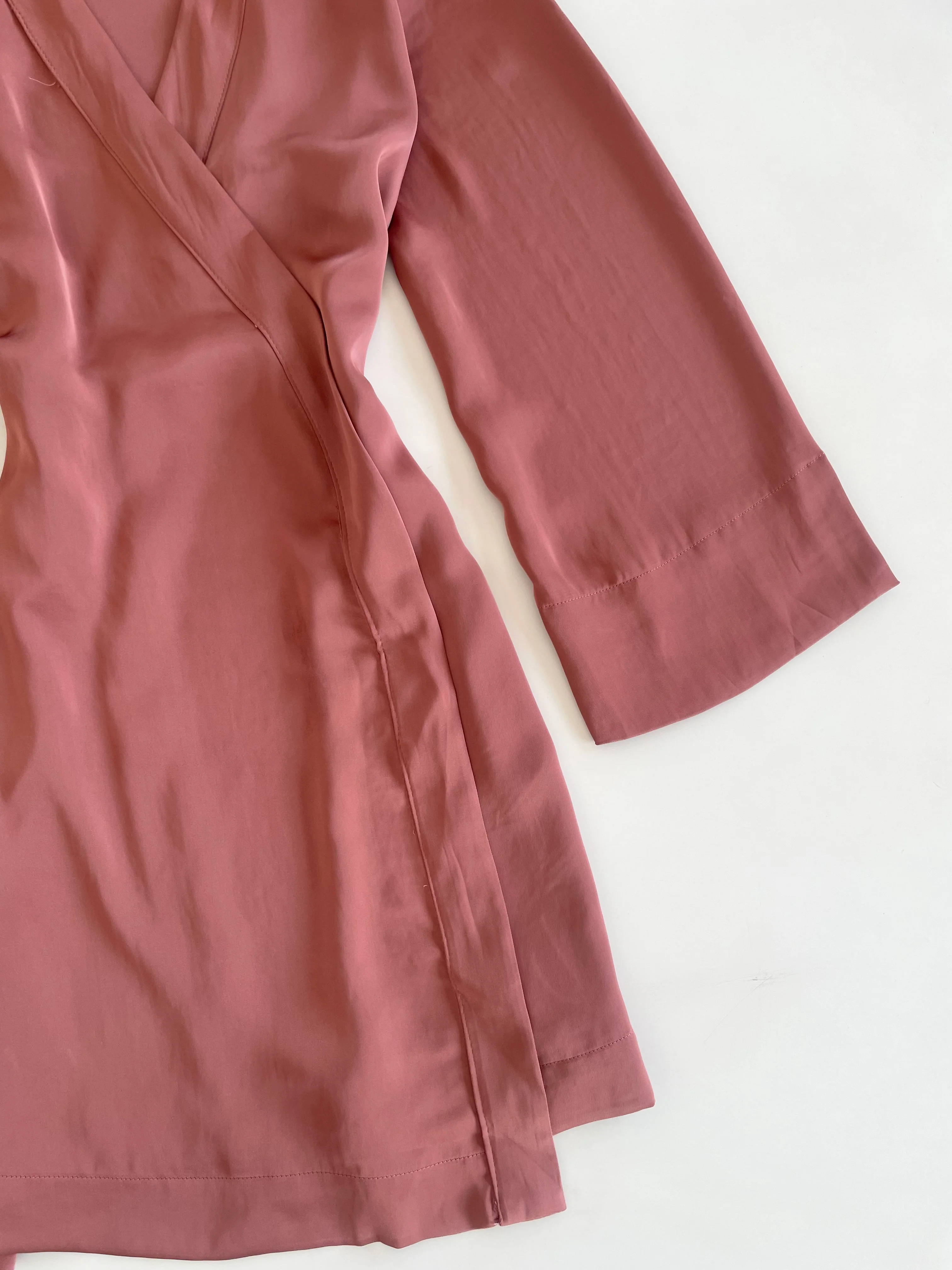 H&M Satin Loungewear With Belt-Bust 38 - Image 3