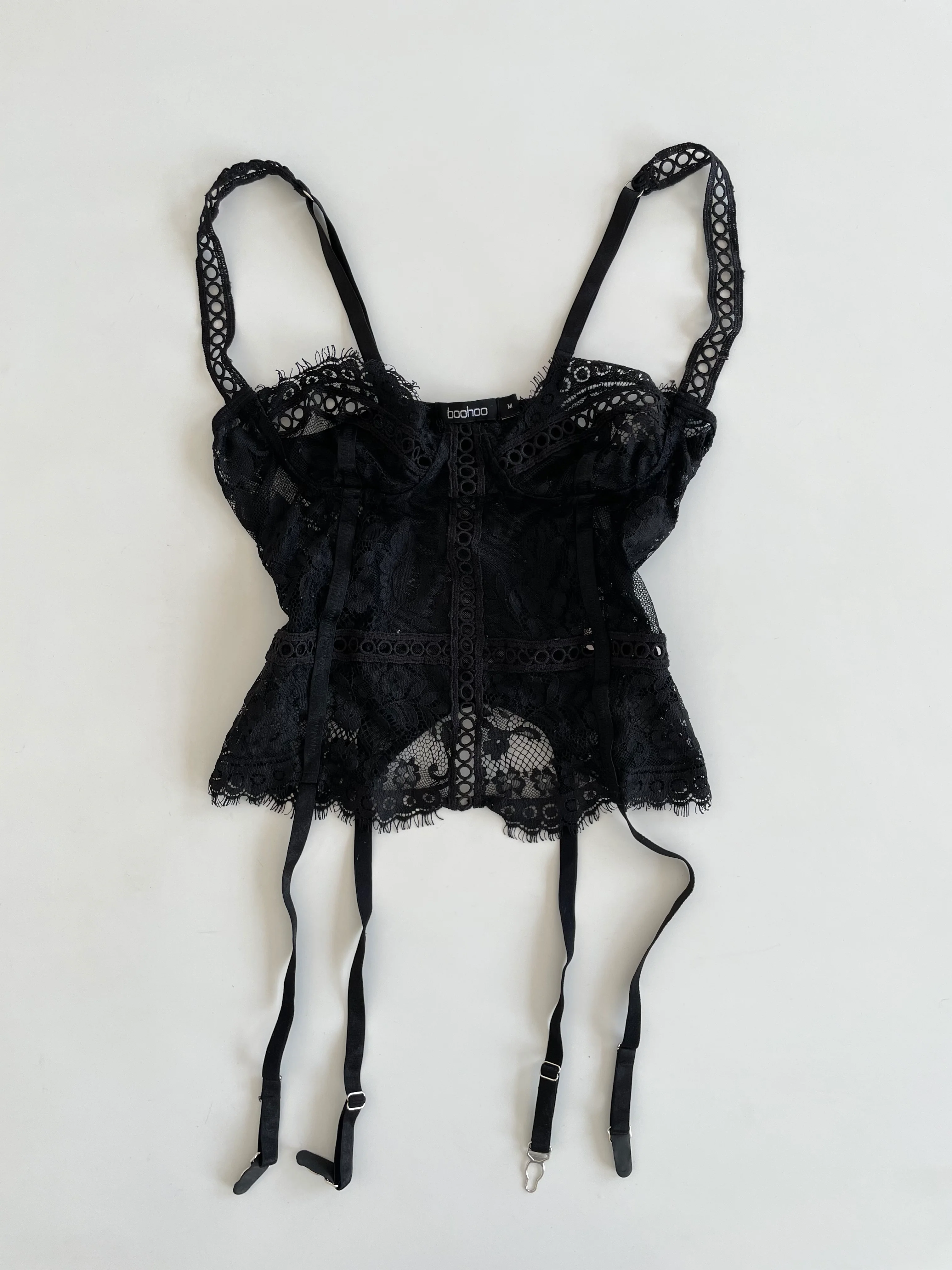 Boohoo Lace Top-Bust 30 to 32
