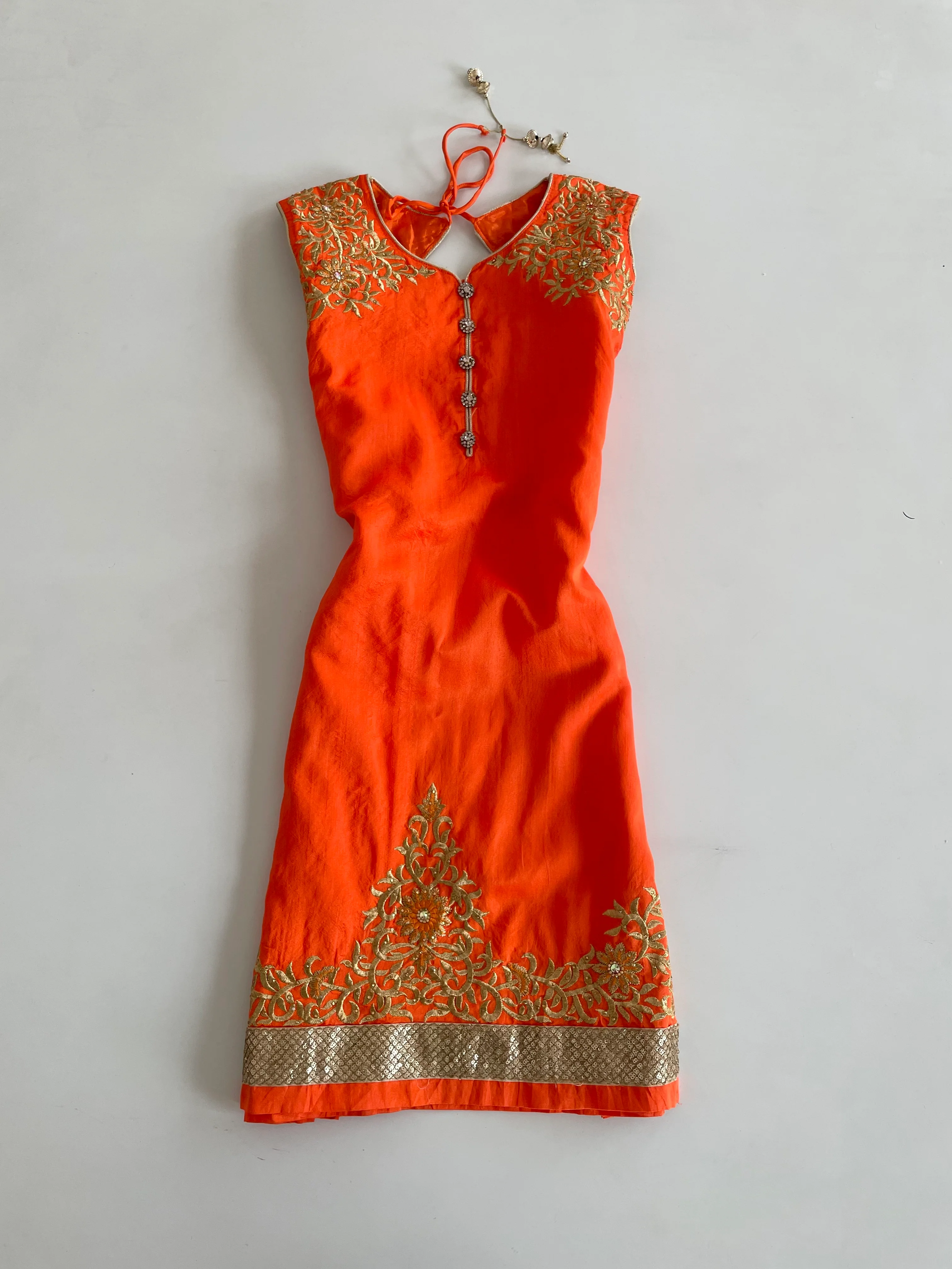Embroidered Kurta-Bust 34