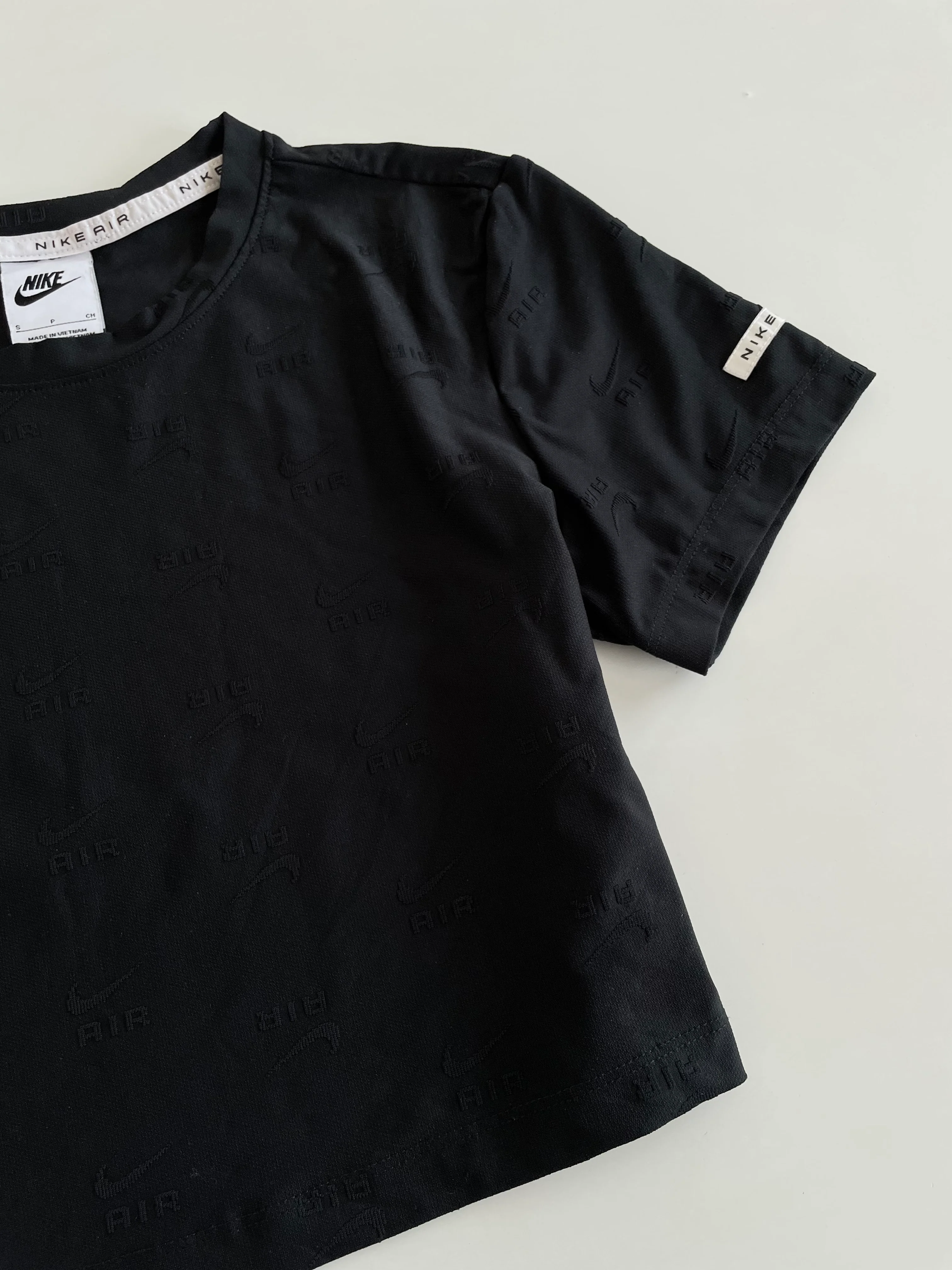 Nike Top-Bust 30 to 32 - Image 2