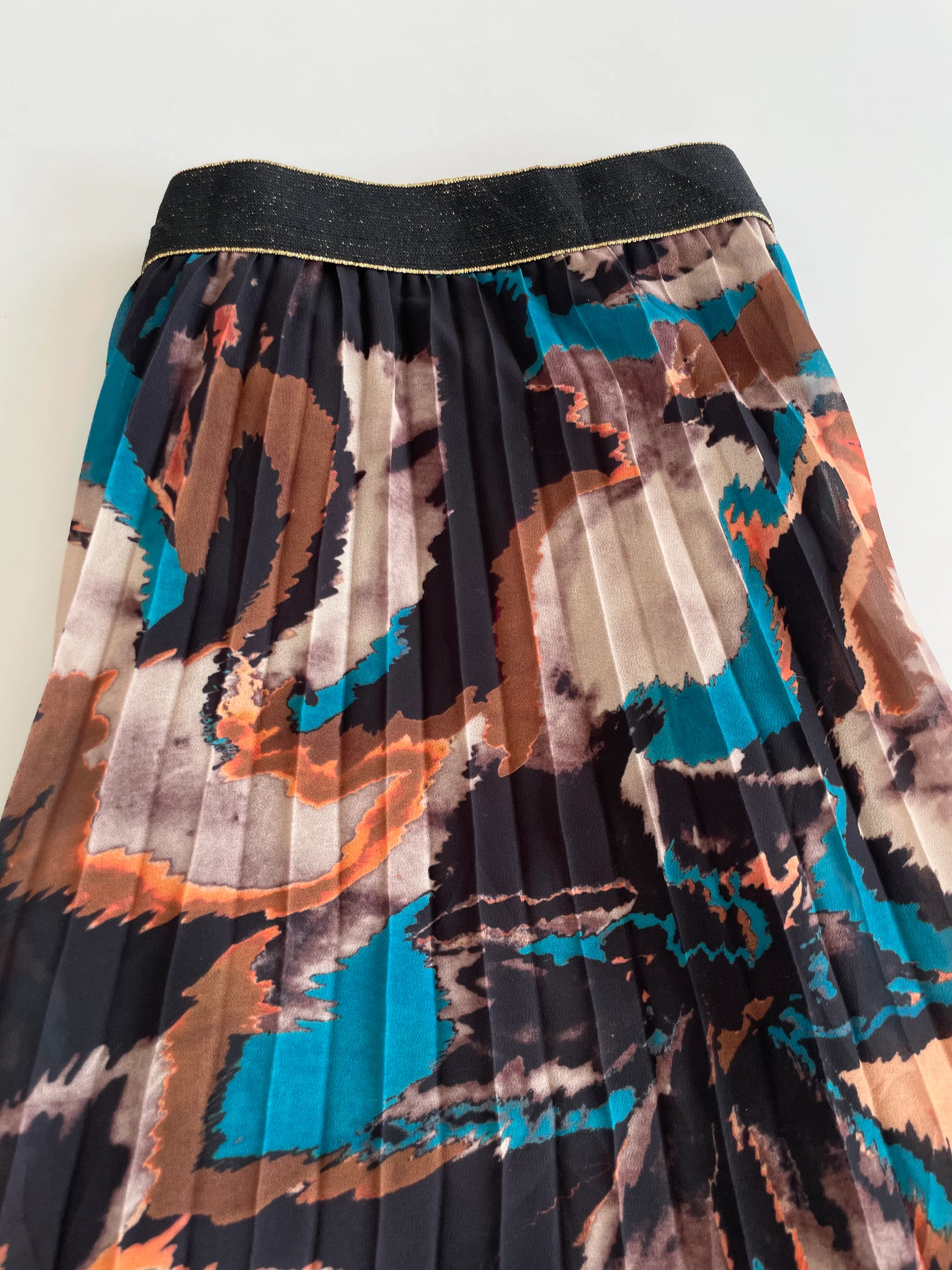 Pleated Vintage Skirt-Waist 28 to 32 - Image 2