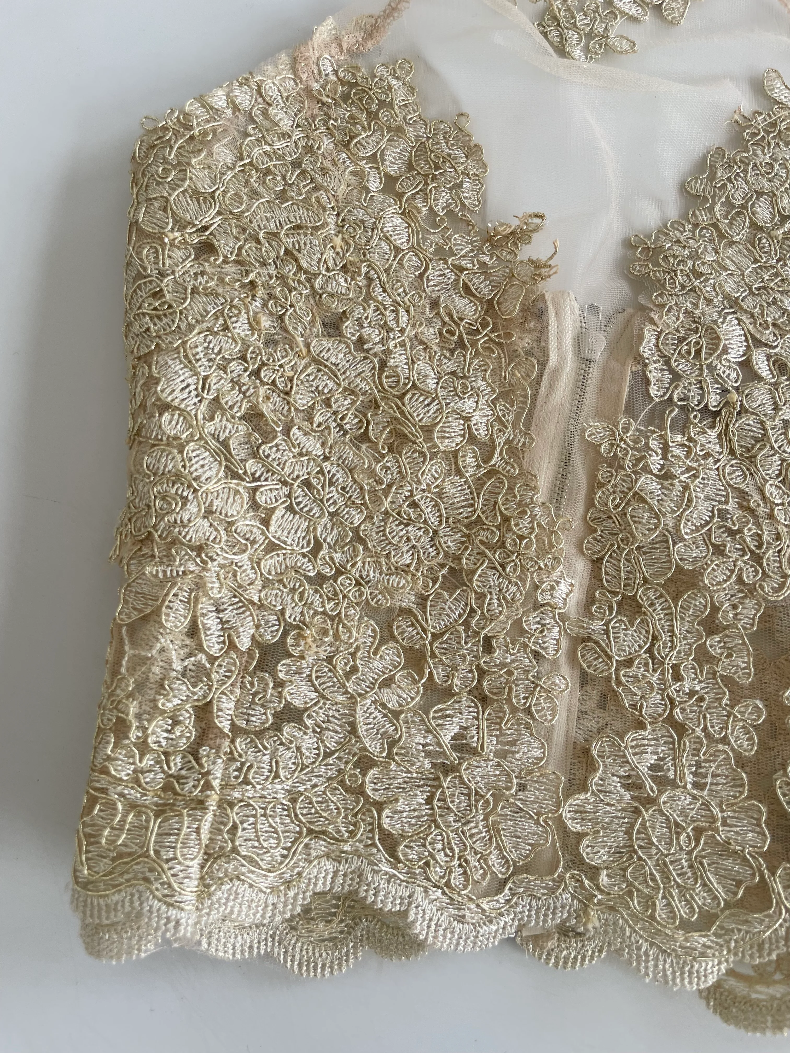 Luxe Vintage Embroidered Top-Bust 26 - Image 3