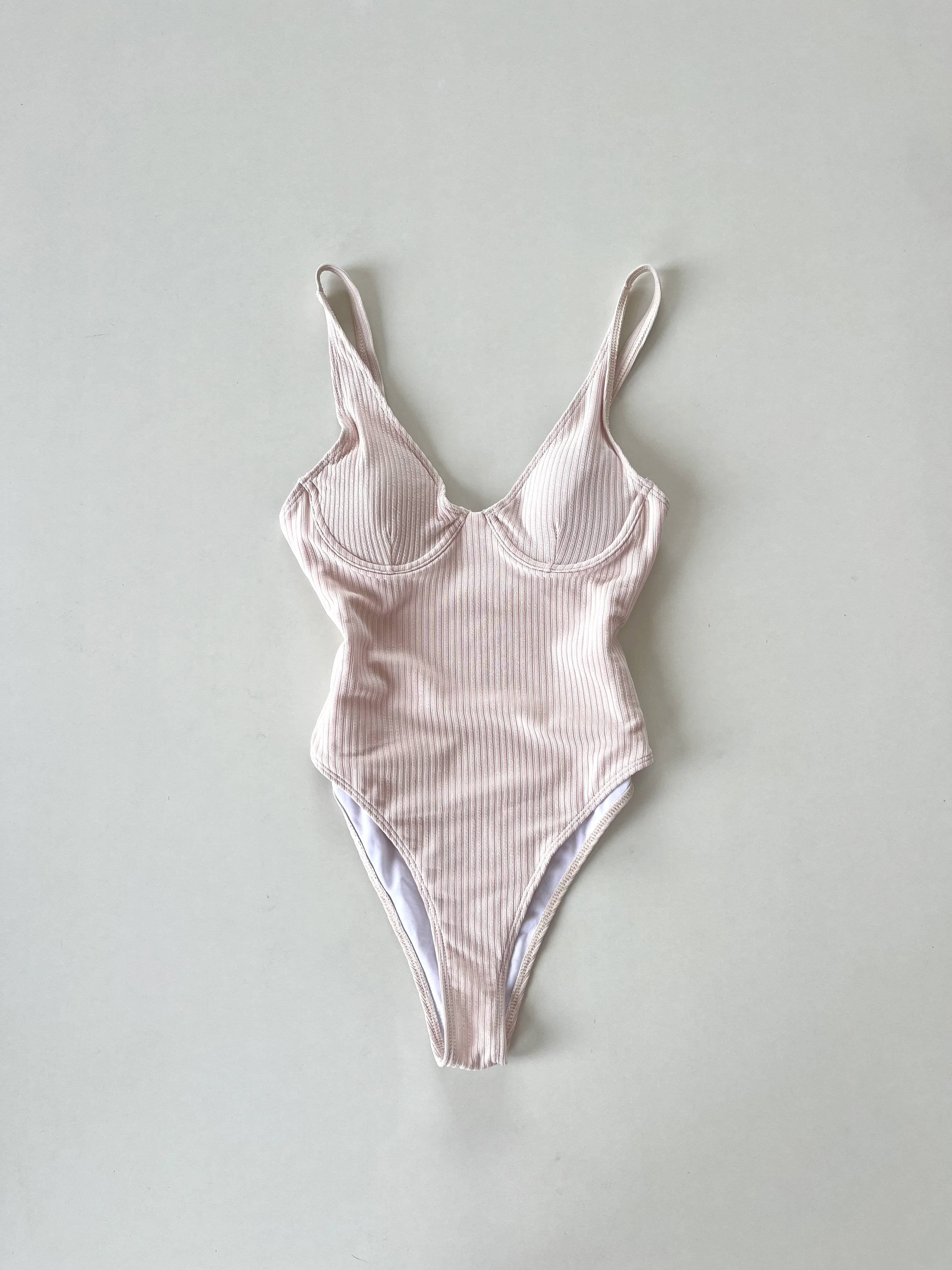 Swimsuit-Bust 30 to 32