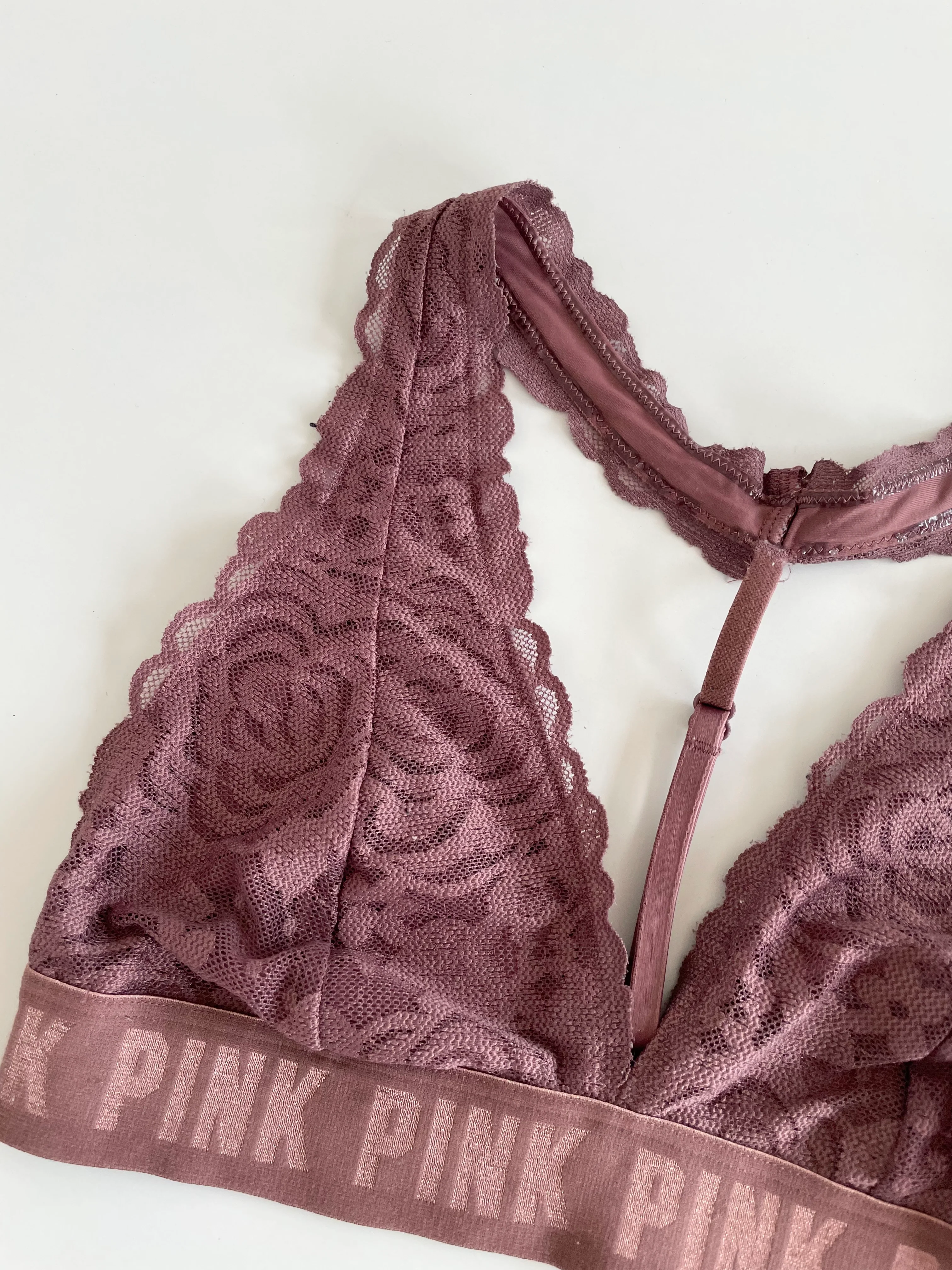 Victoria’s Secret Top-Bust 24 - Image 3