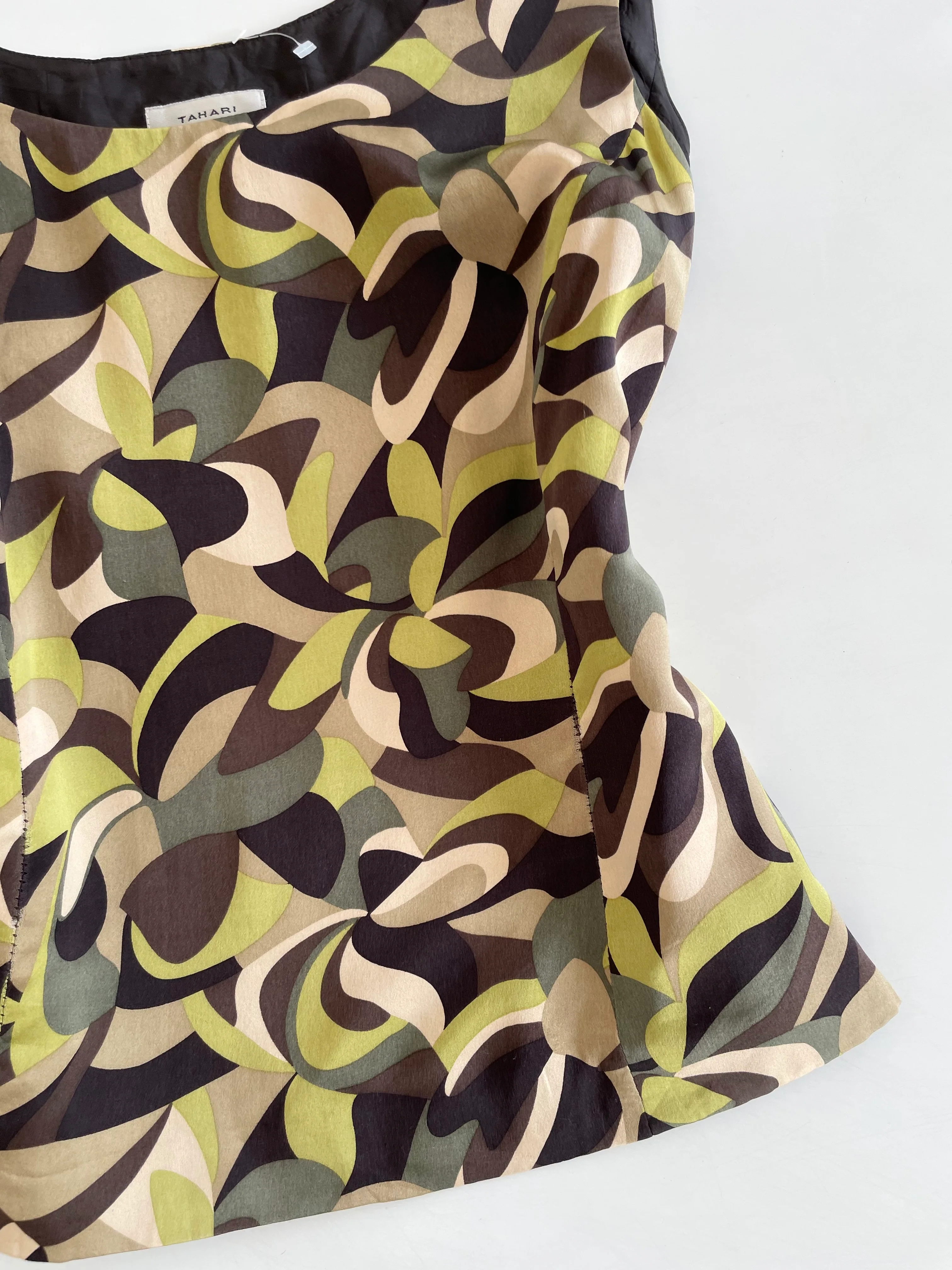 Tahari 100%Silk Top-Bust 42 - Image 3
