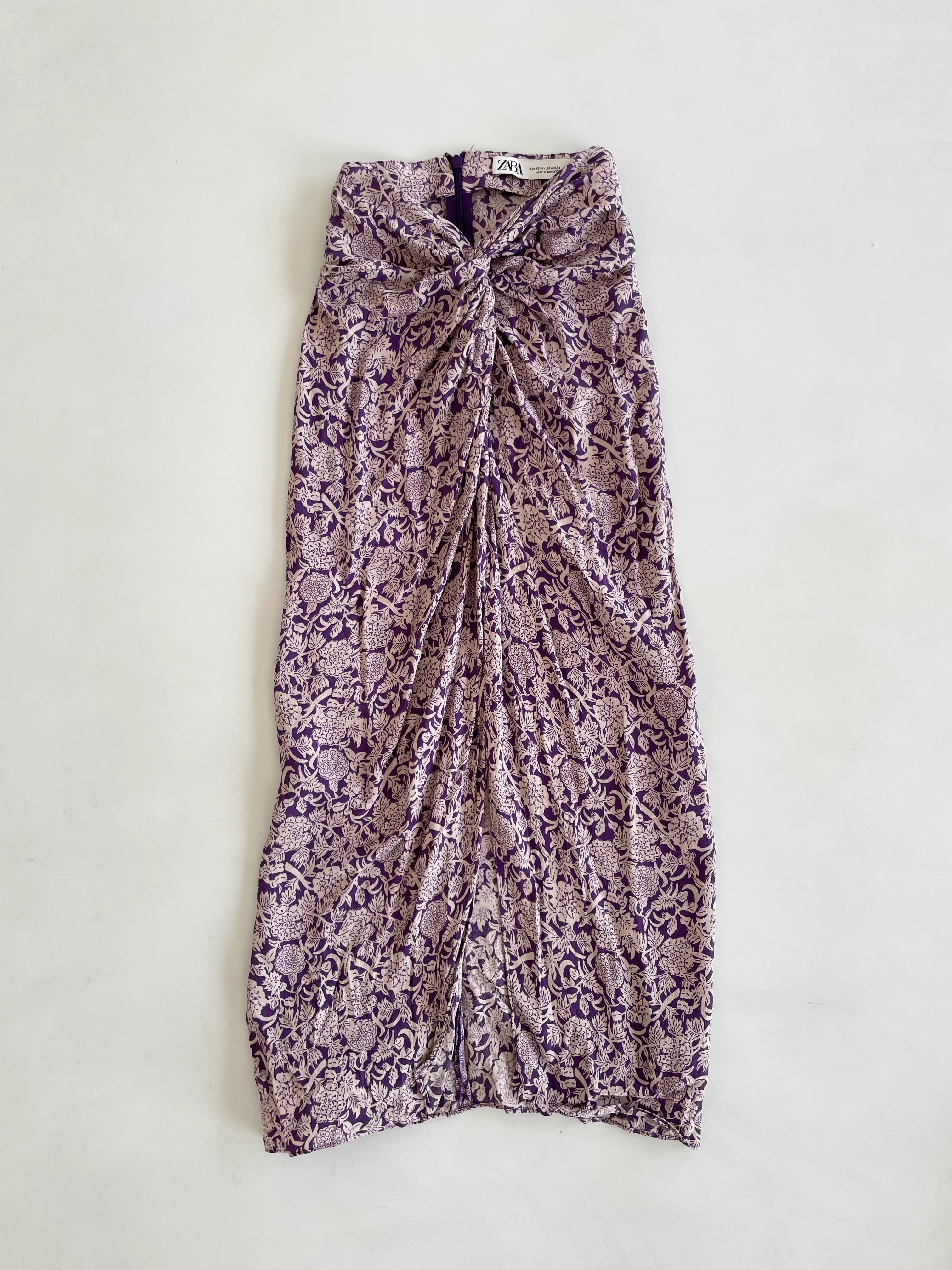 Zara Skirt- Bust 26