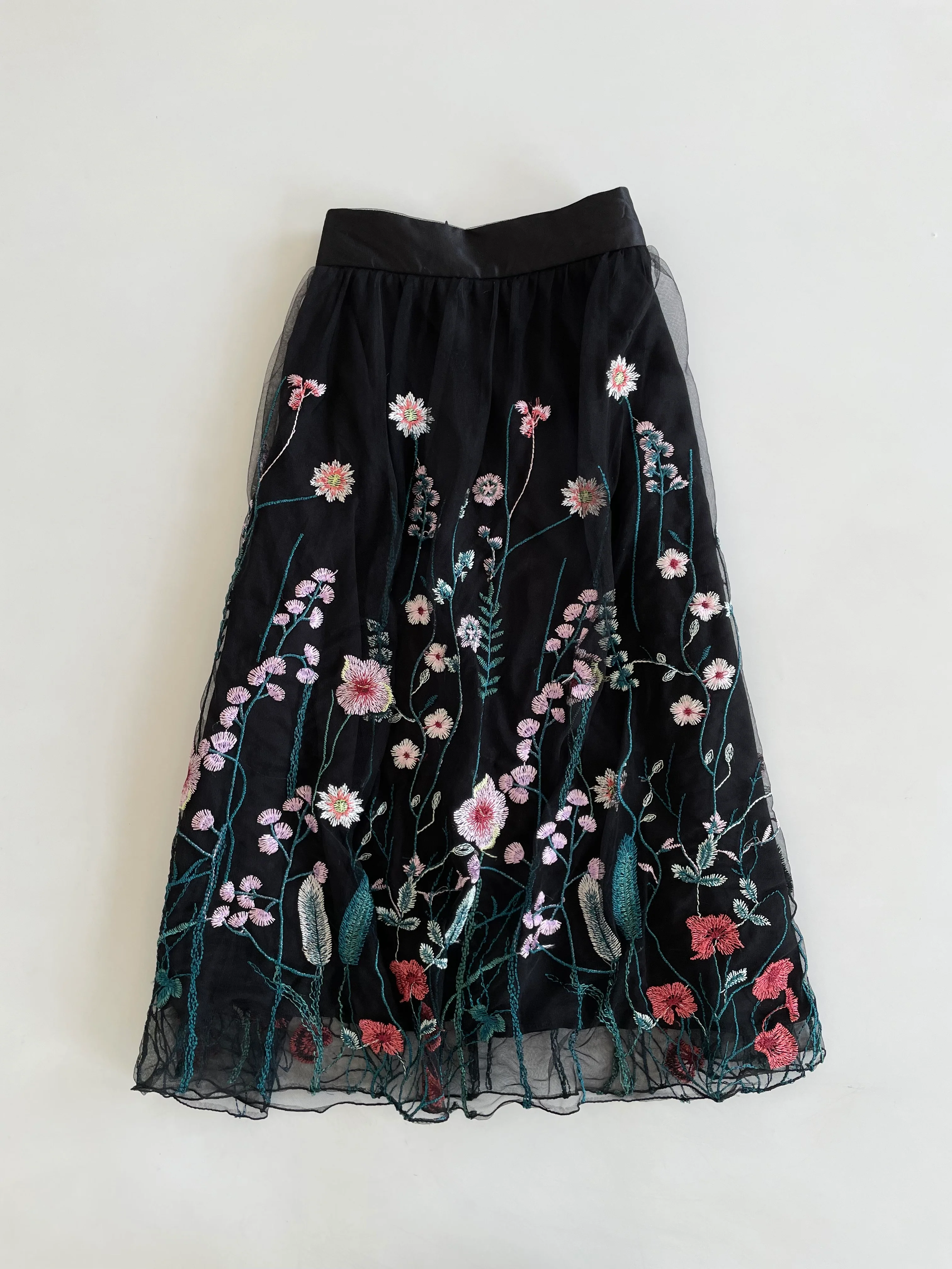 H&M Embroidered Skirt -Waist 26