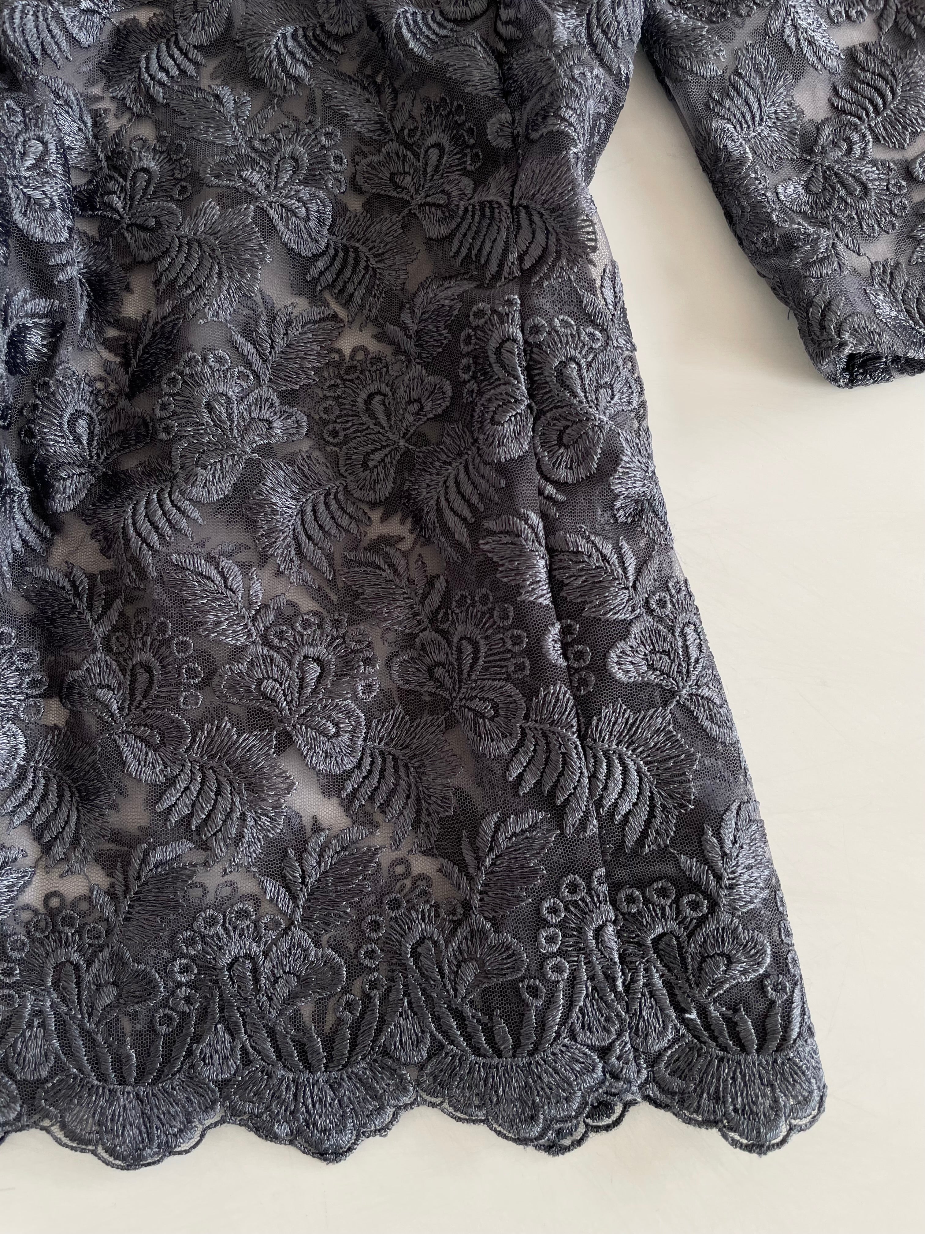 Vintage Lace Top-Bust 38 - Image 3