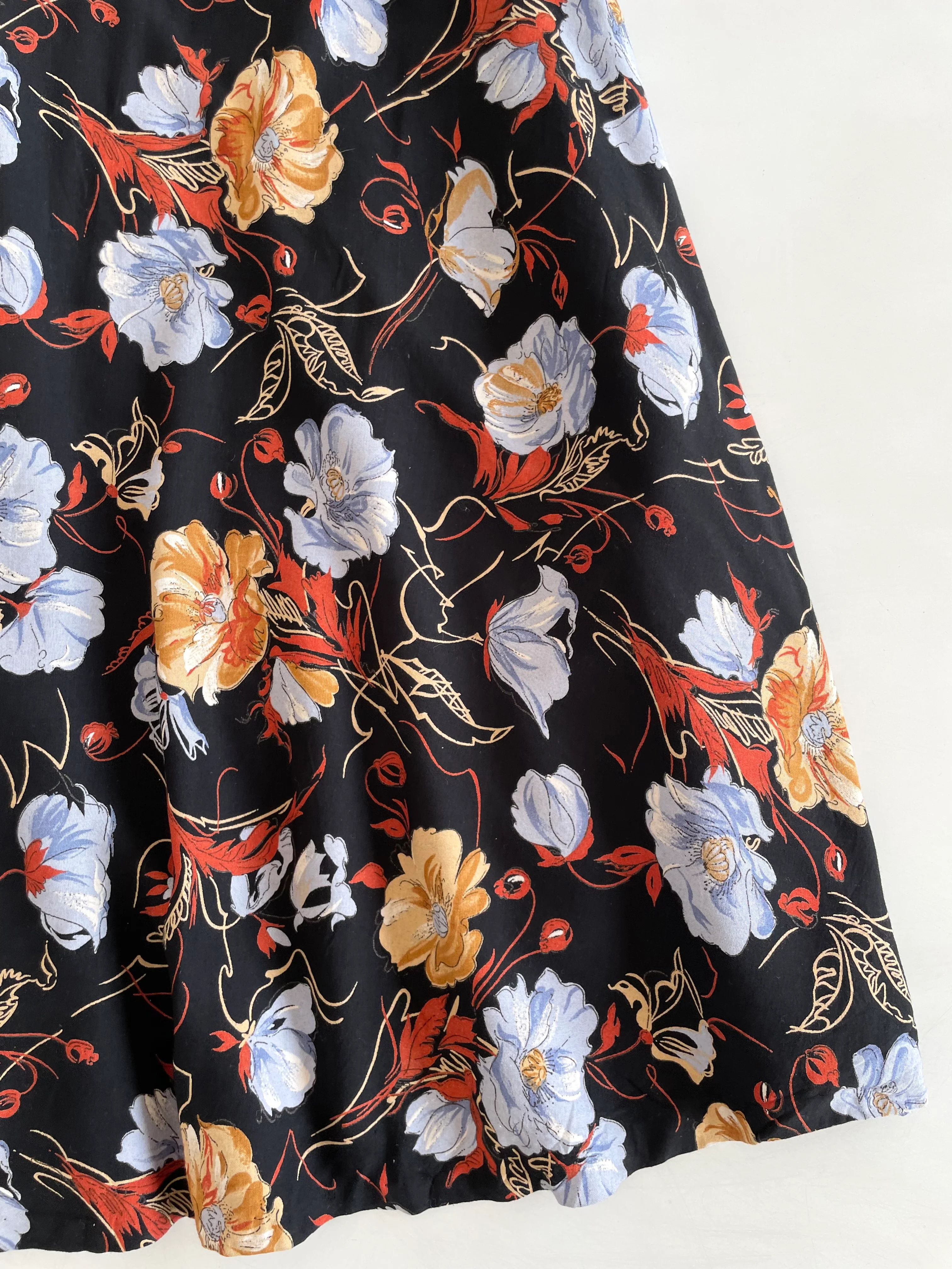 Vintage Skirt-Waist 26 - Image 2