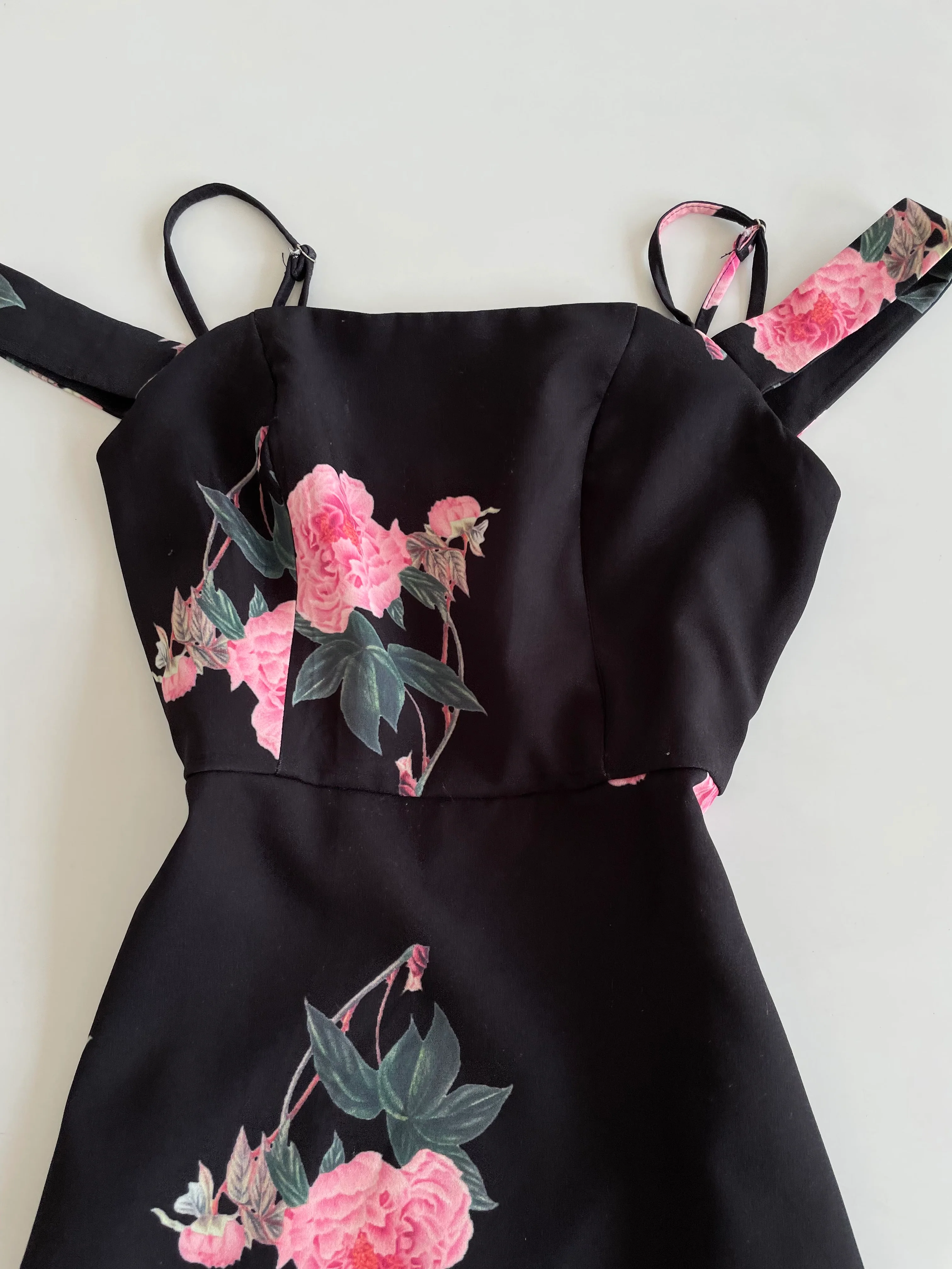 Luvalot Dress-Bust 30 - Image 3