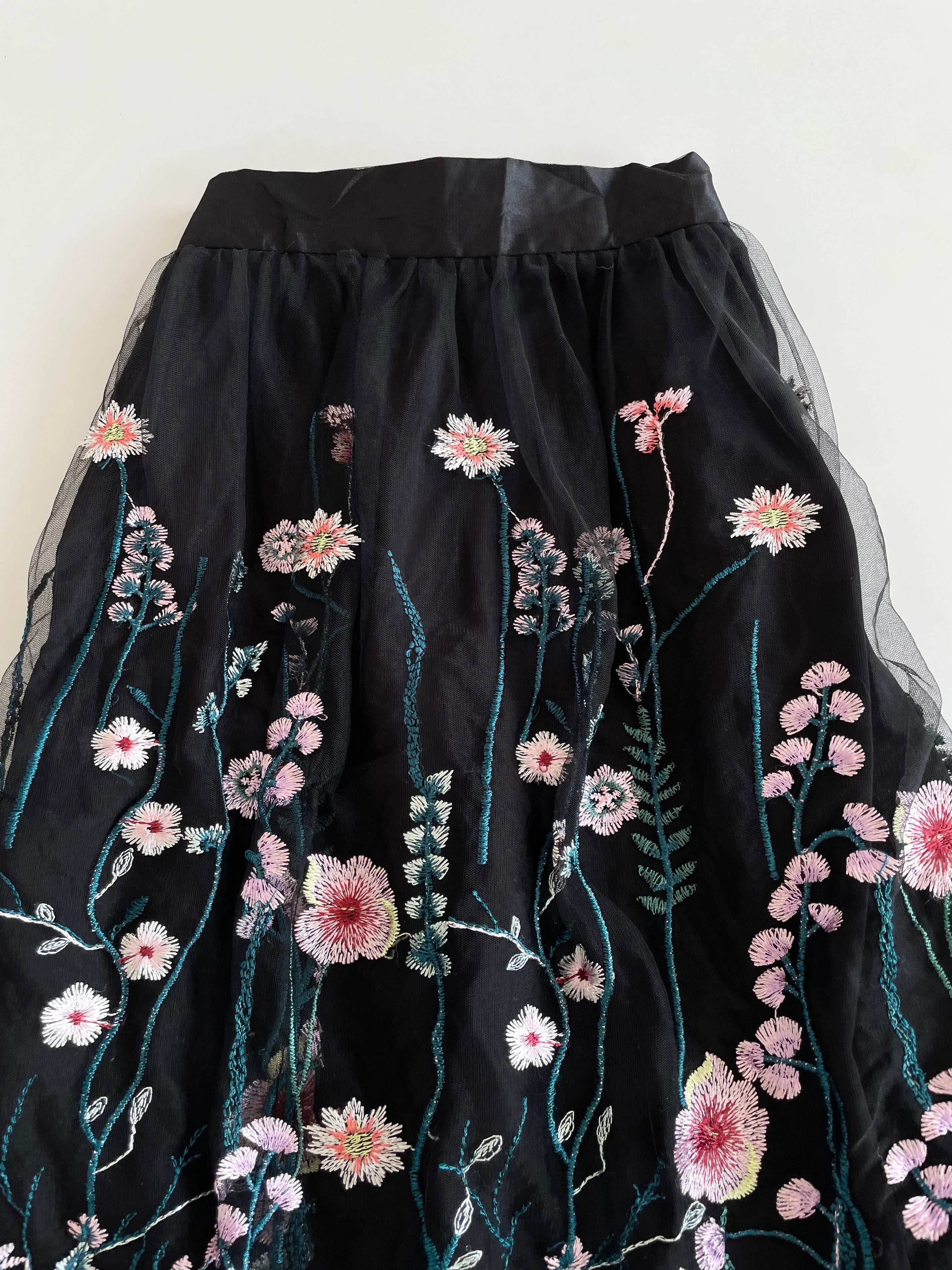 H&M Embroidered Tulle Skirt-Waist 27 - Image 3