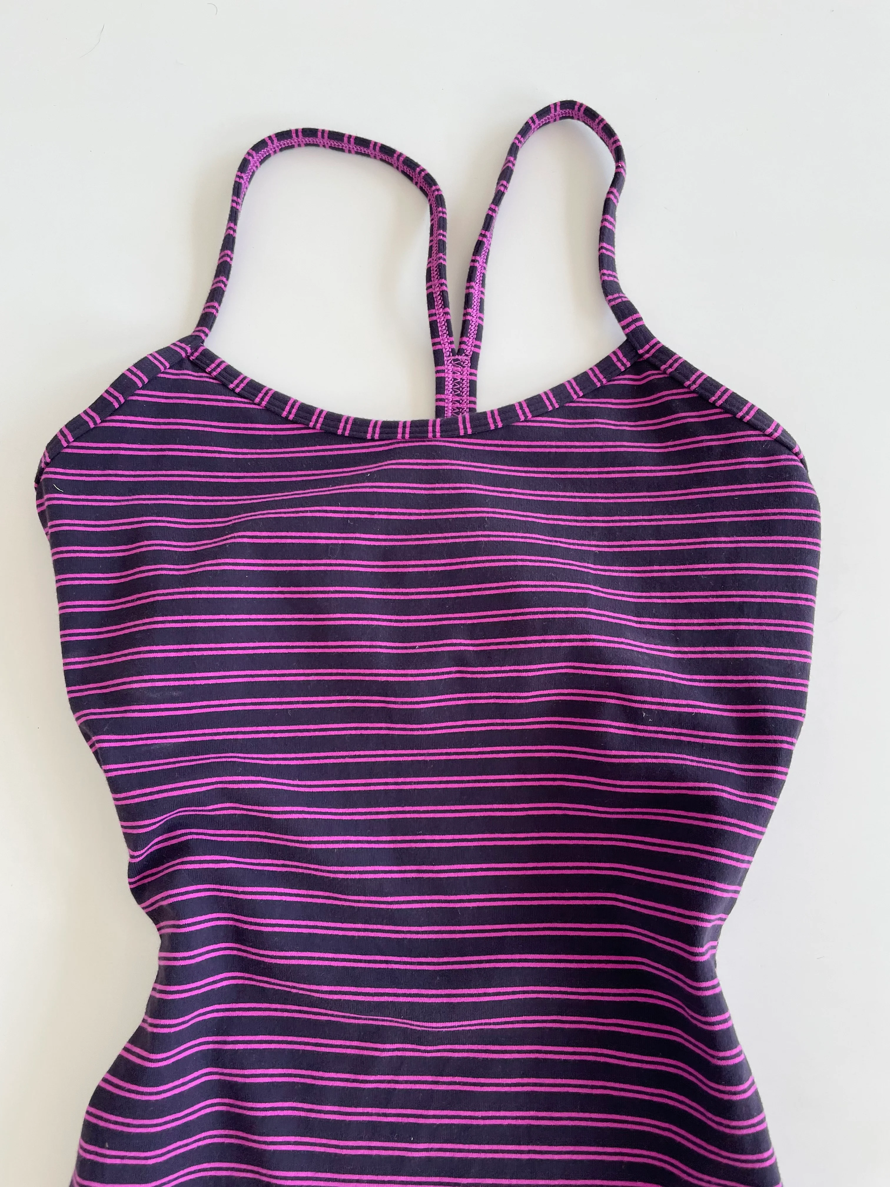 Lululemon Activewear Top-Bust 28 to 30 - Image 2