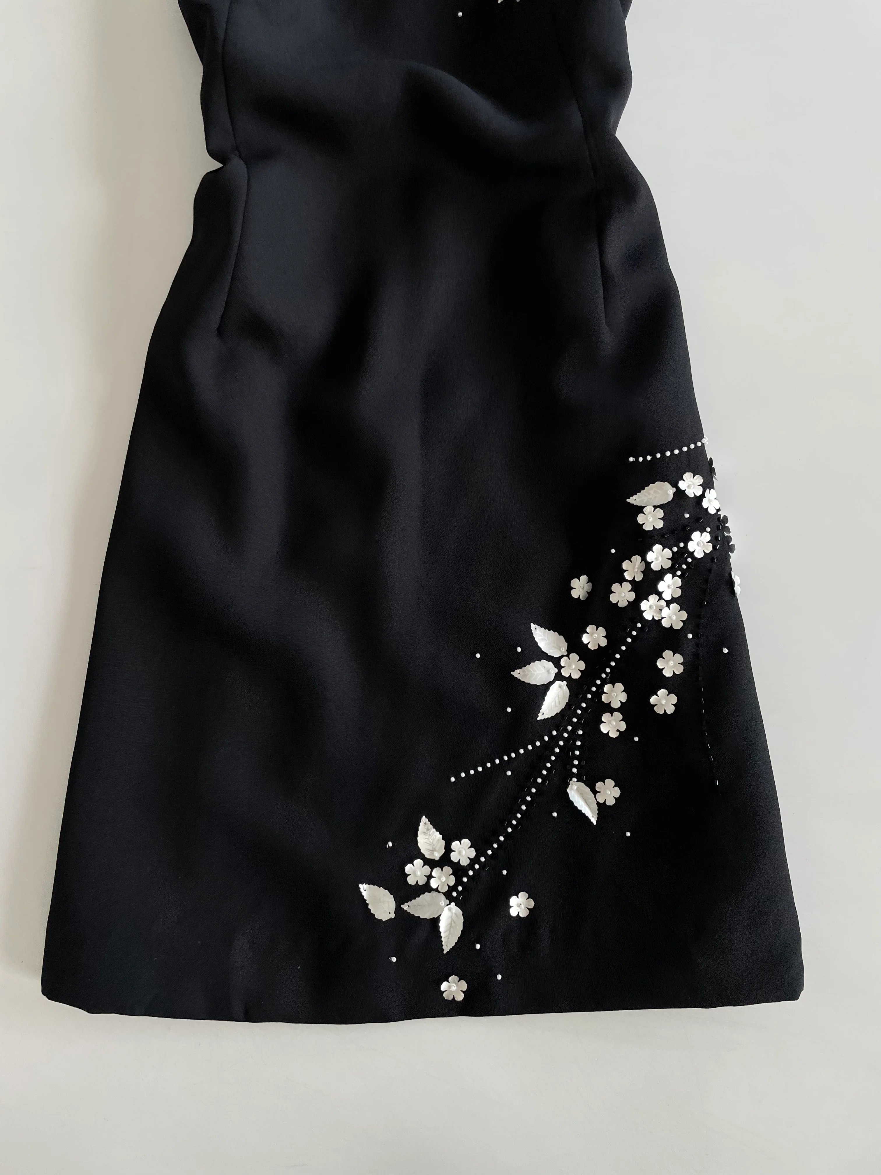 Embroidered Dress -Bust 32 - Image 3