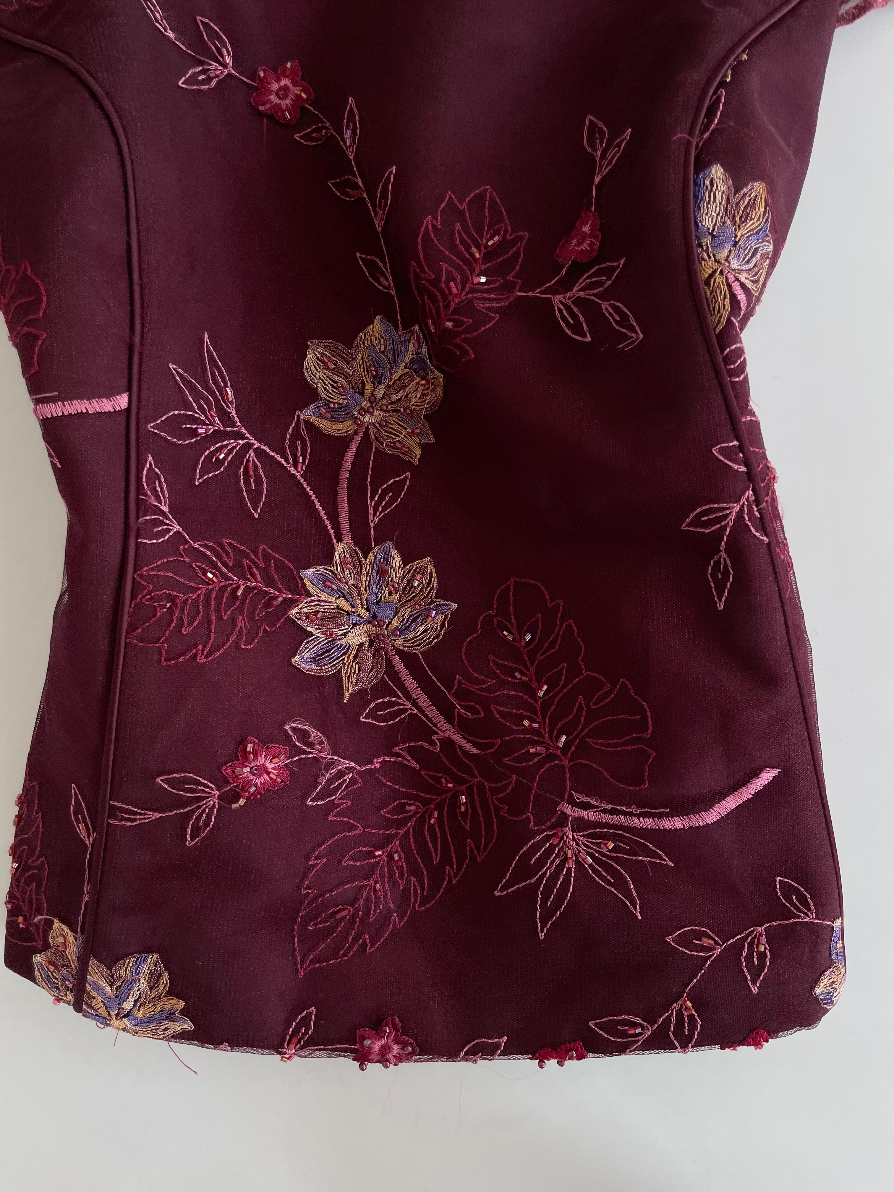 Costura Europea Lacy Embroidered Top-Bust 44 - Image 2
