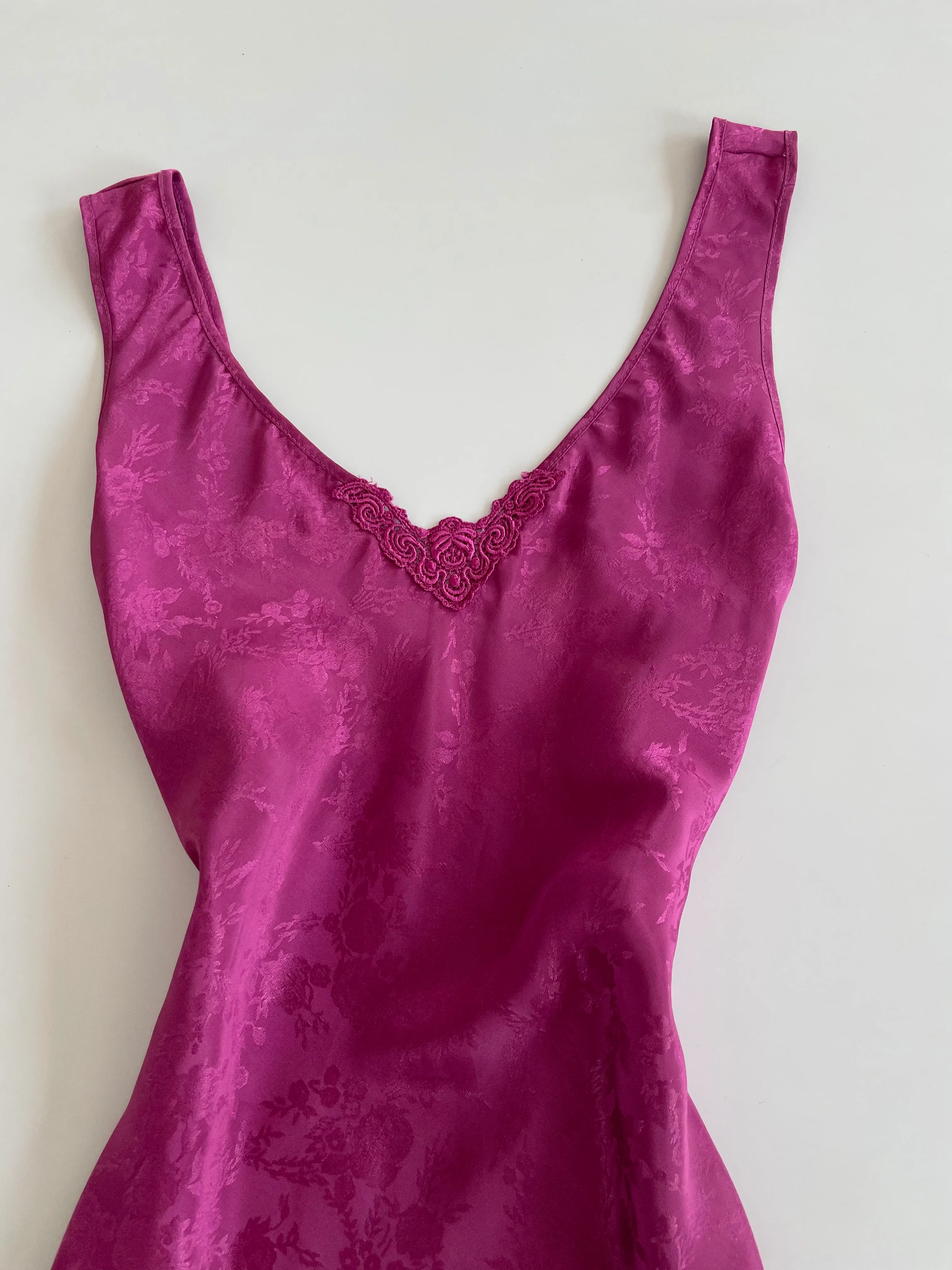 Val Mode Dress-Bust 40 to 42 - Image 2