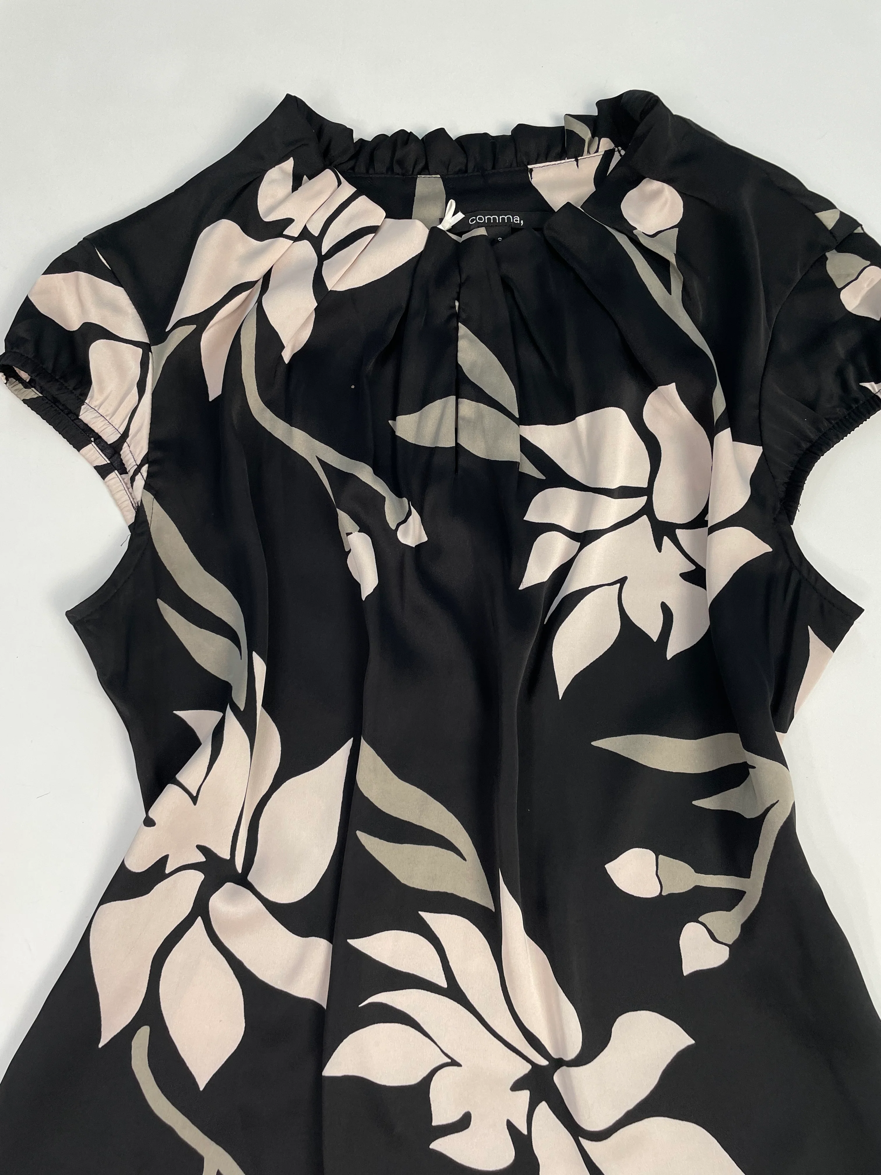 Comma Top-Bust 40 - Image 2