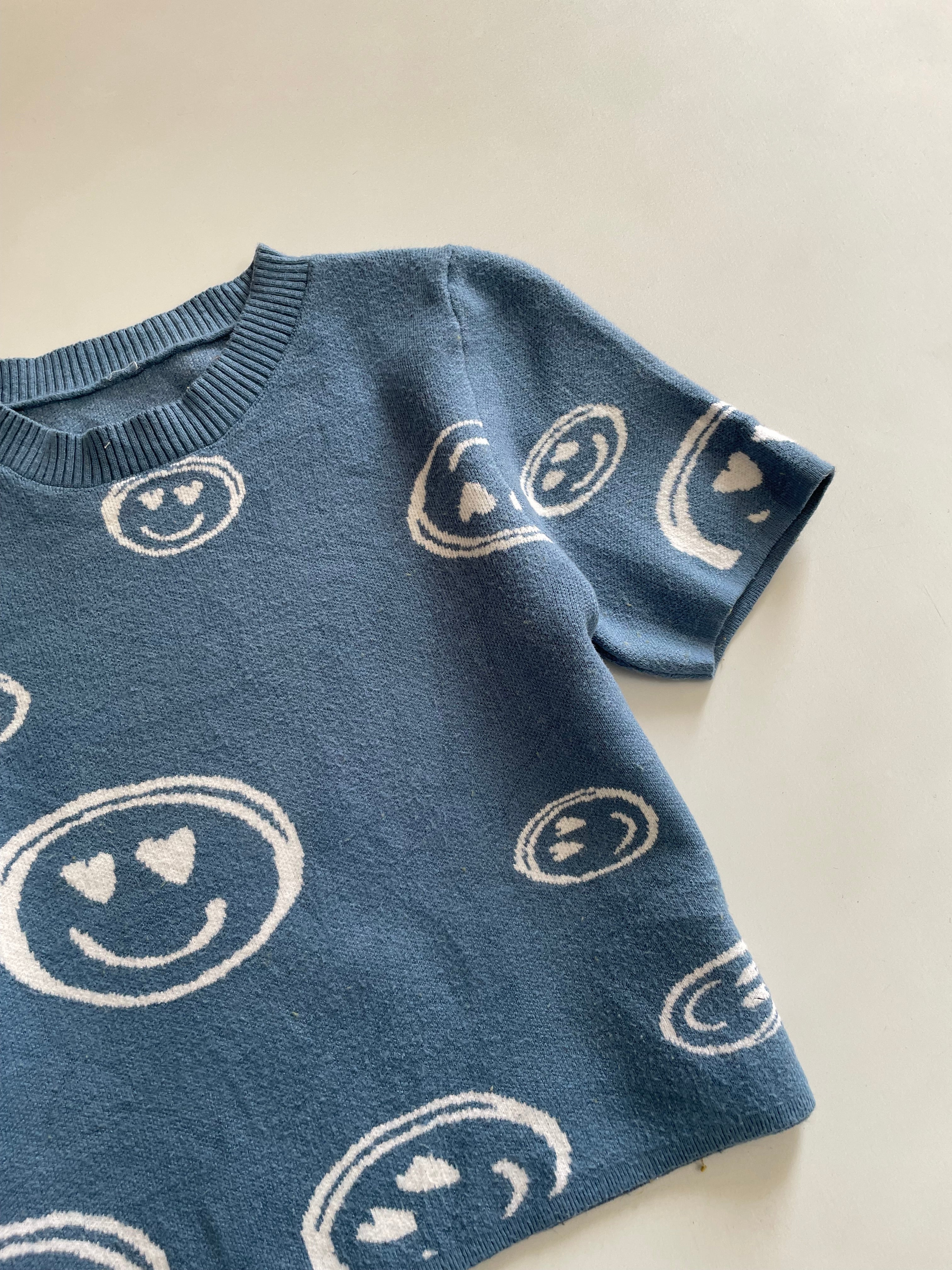 Smiley Top-Bust 30 to 32 - Image 3