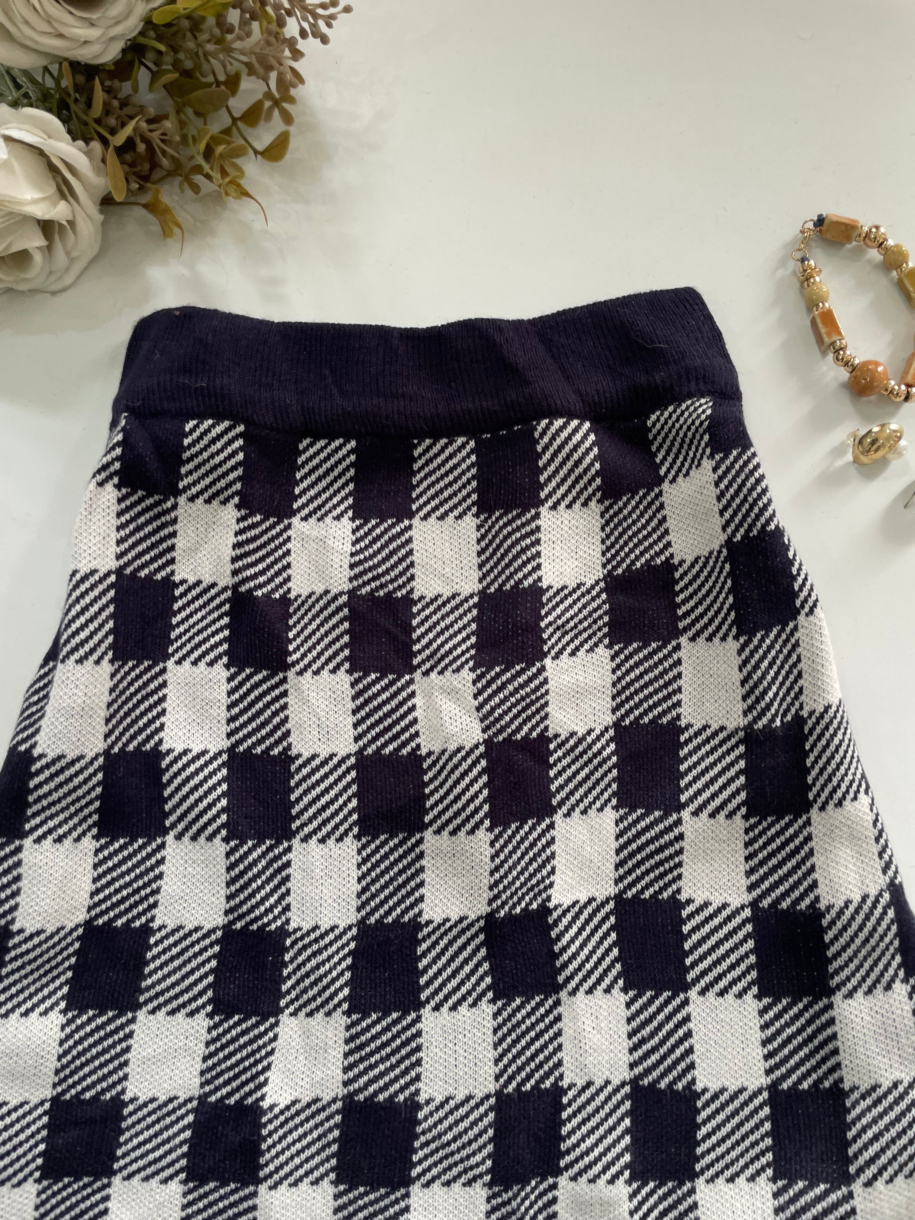 Tweed Skirt-Waist 24 to 28 - Image 2