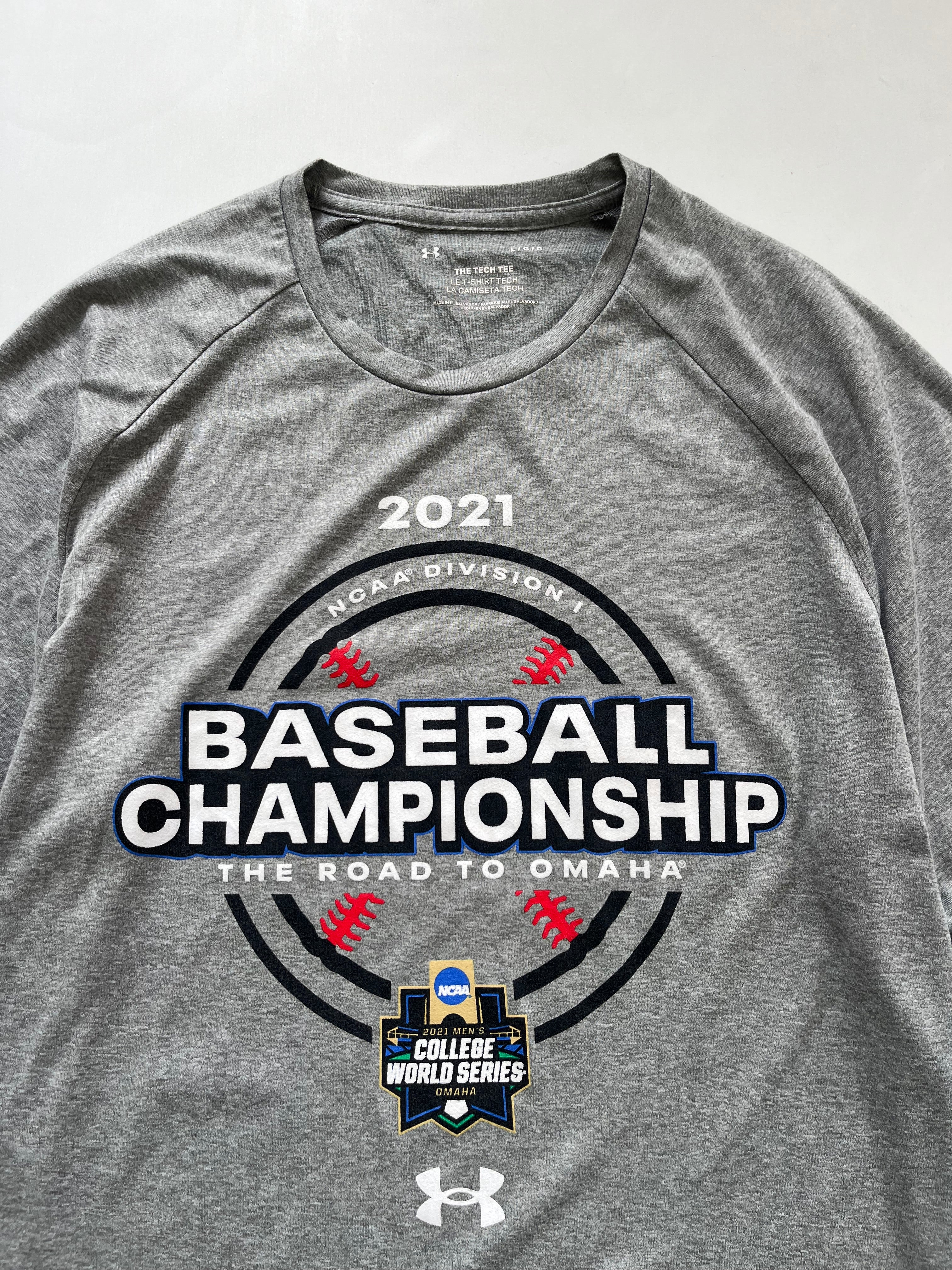 Under Armour Dri Fit T-Shirt-Chest 42 - Image 2