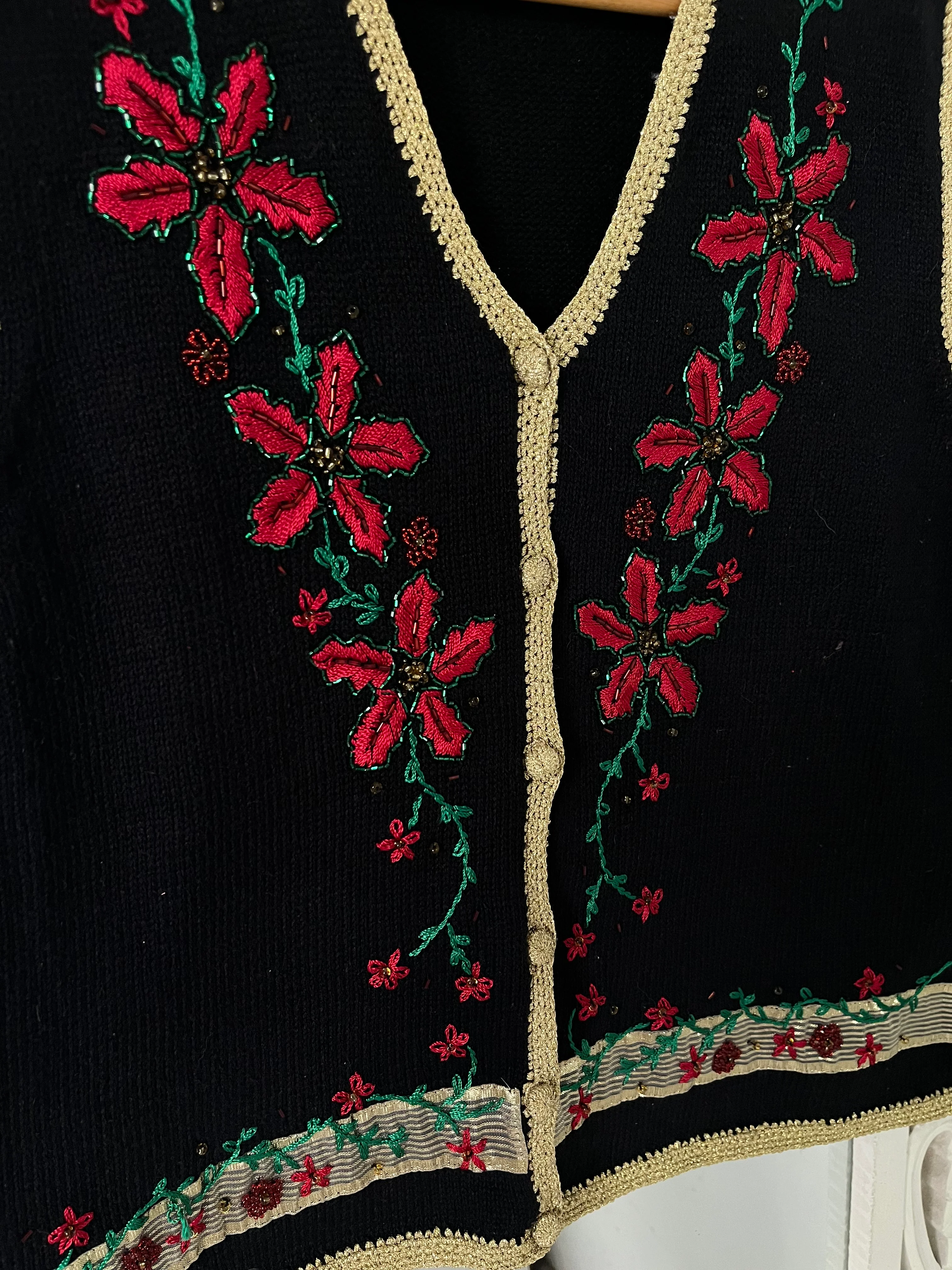 Vintage Embroidered Sweater Vest-Bust 42 - Image 3