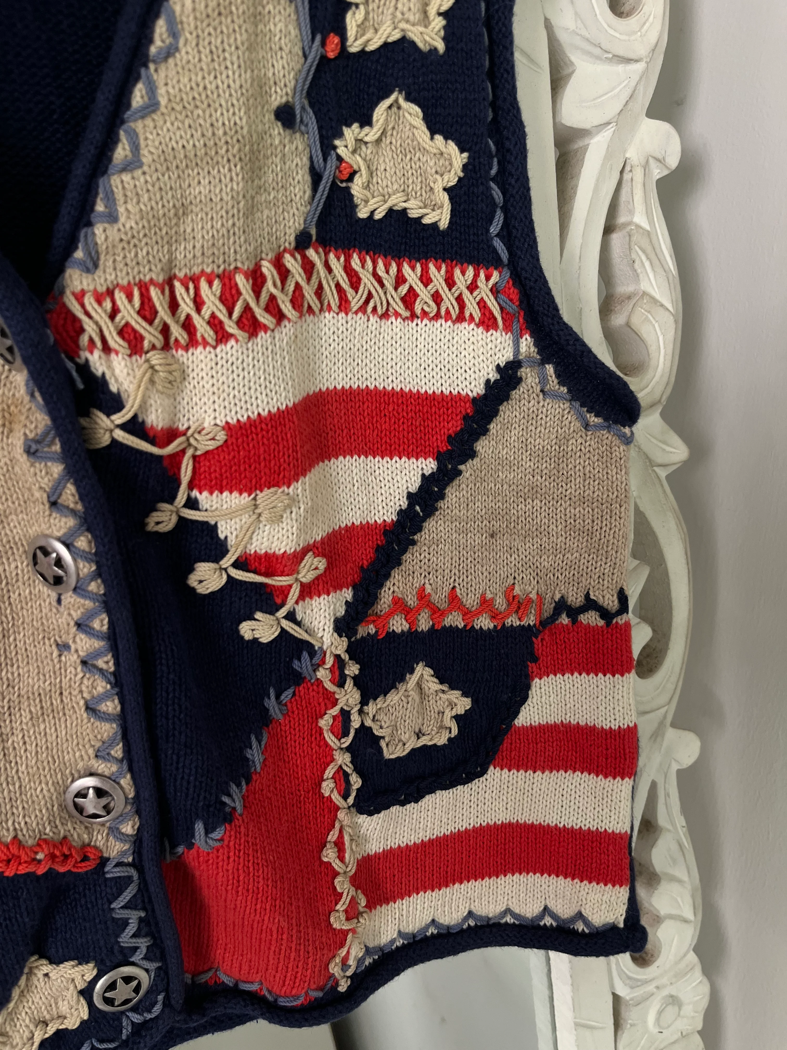 Vintage Embroidered Sweater Vest-Bust 36 - Image 2