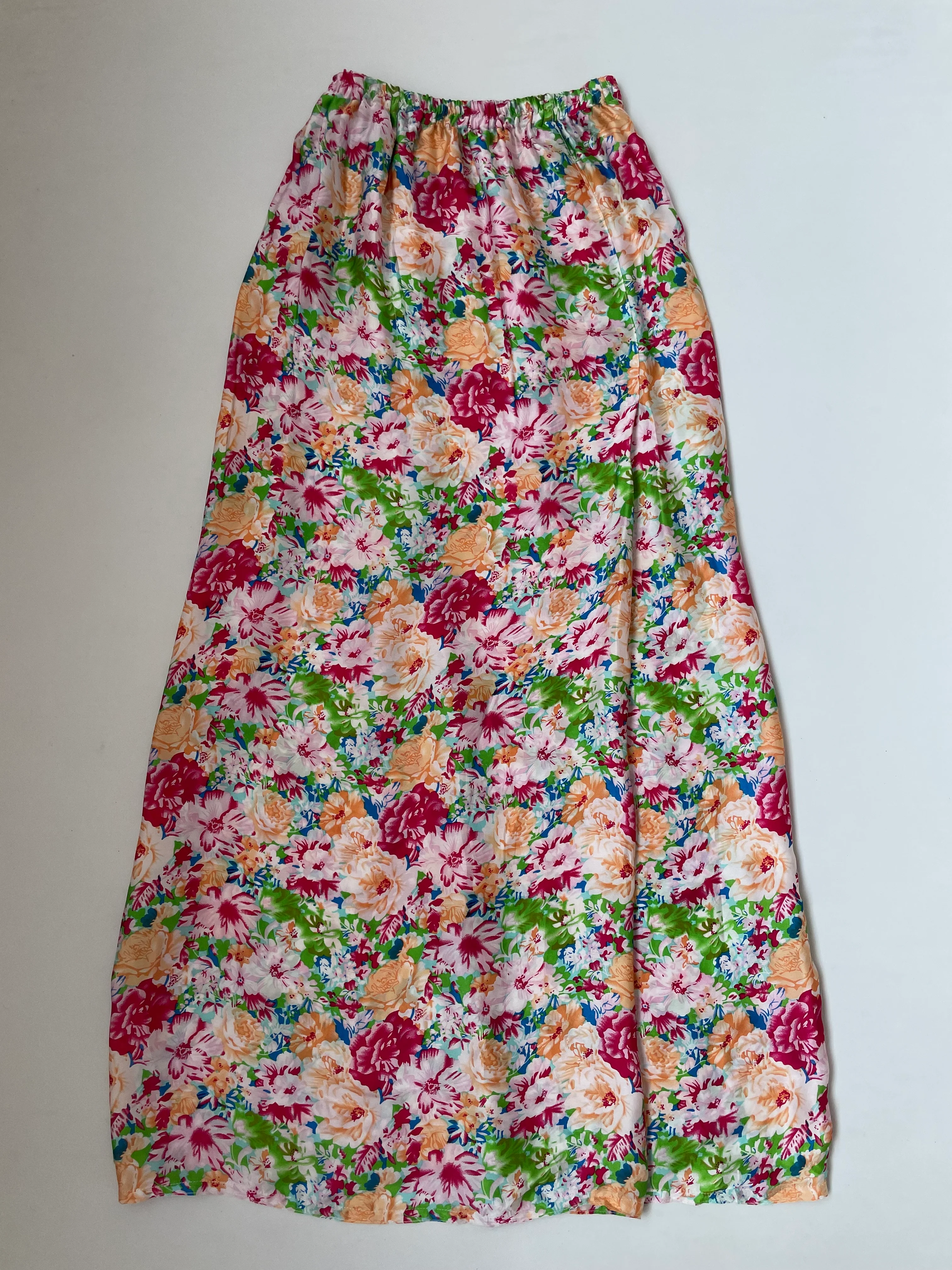 Vintage Long Skirt-Waist 24 to 28