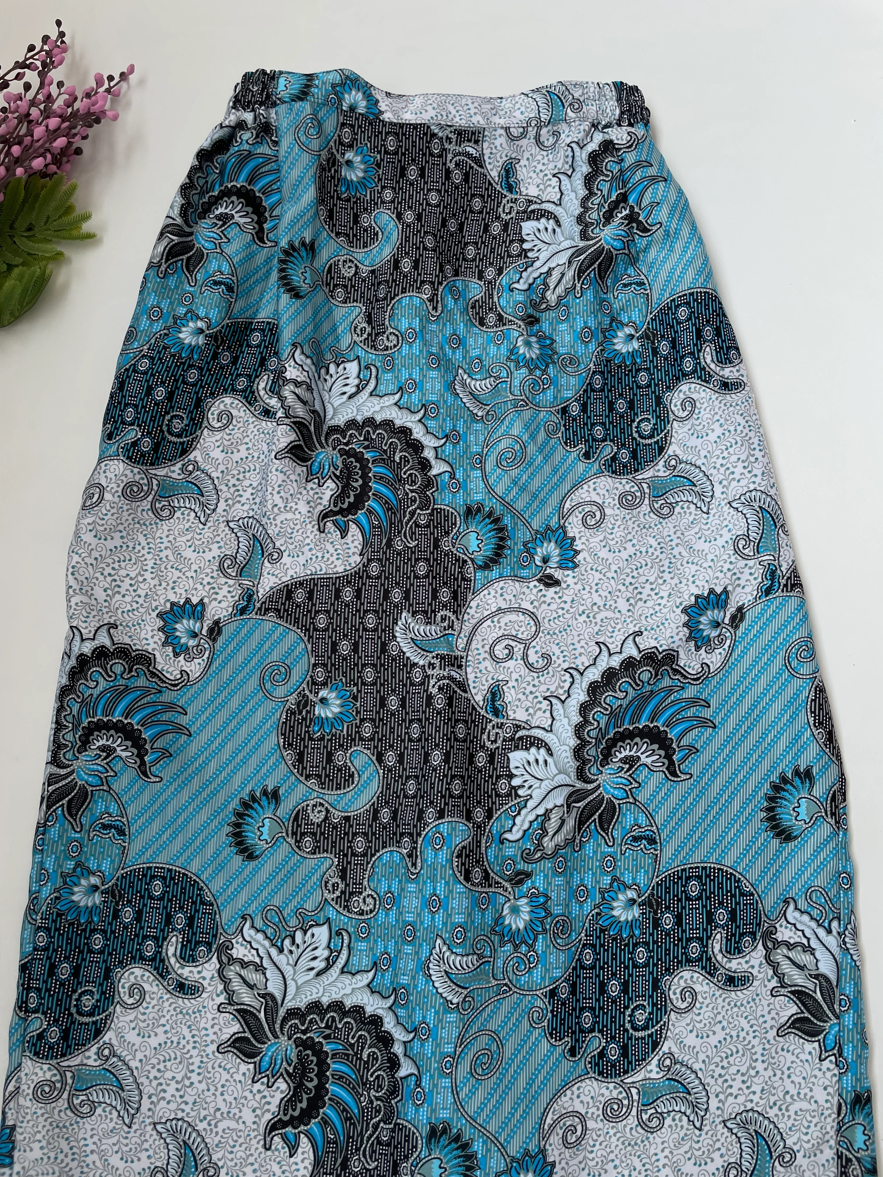 Vintage Long Skirt-Waist 24 - Image 2