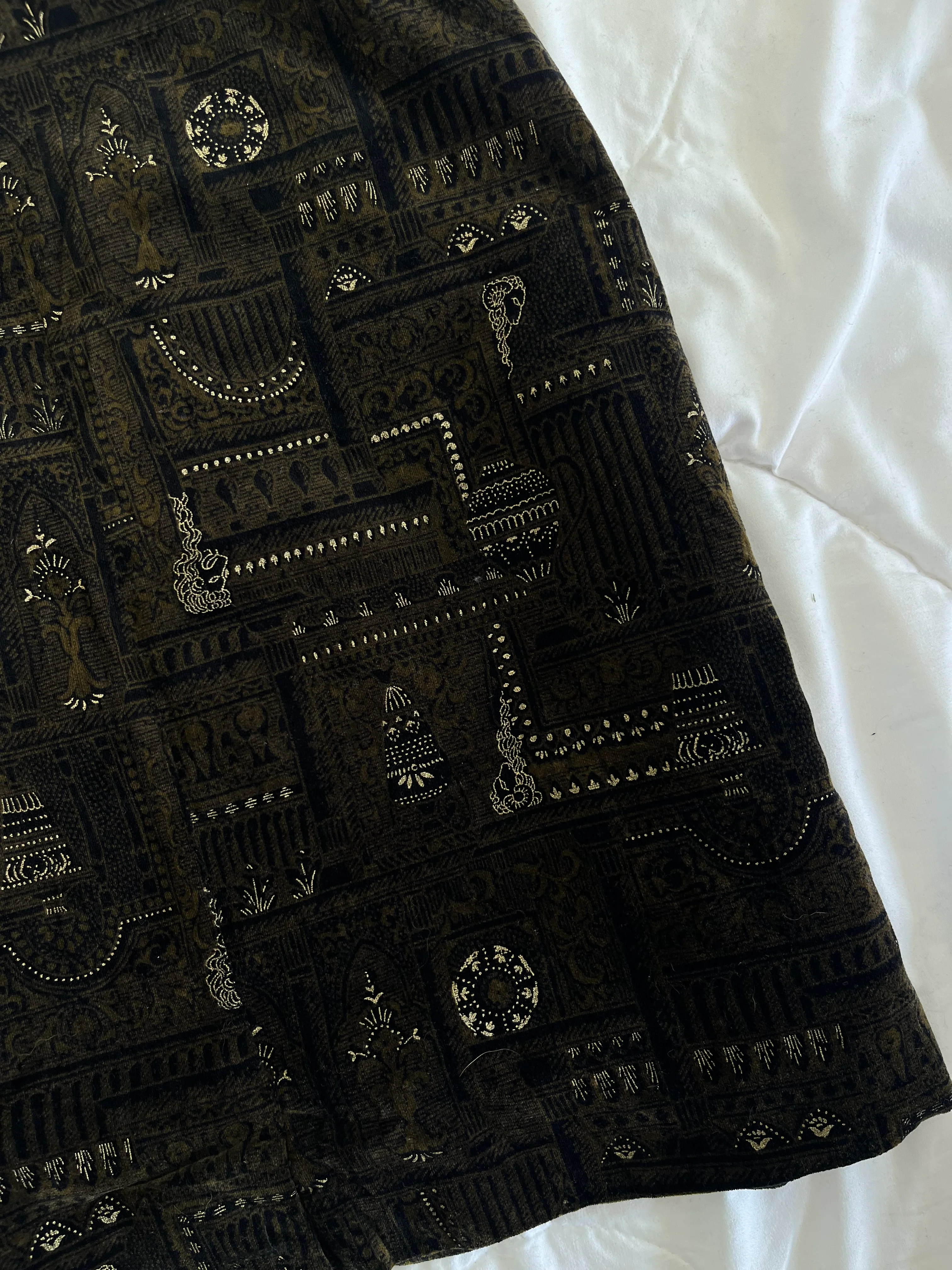 Vintage Suede Skirt-Waist 24 - Image 3