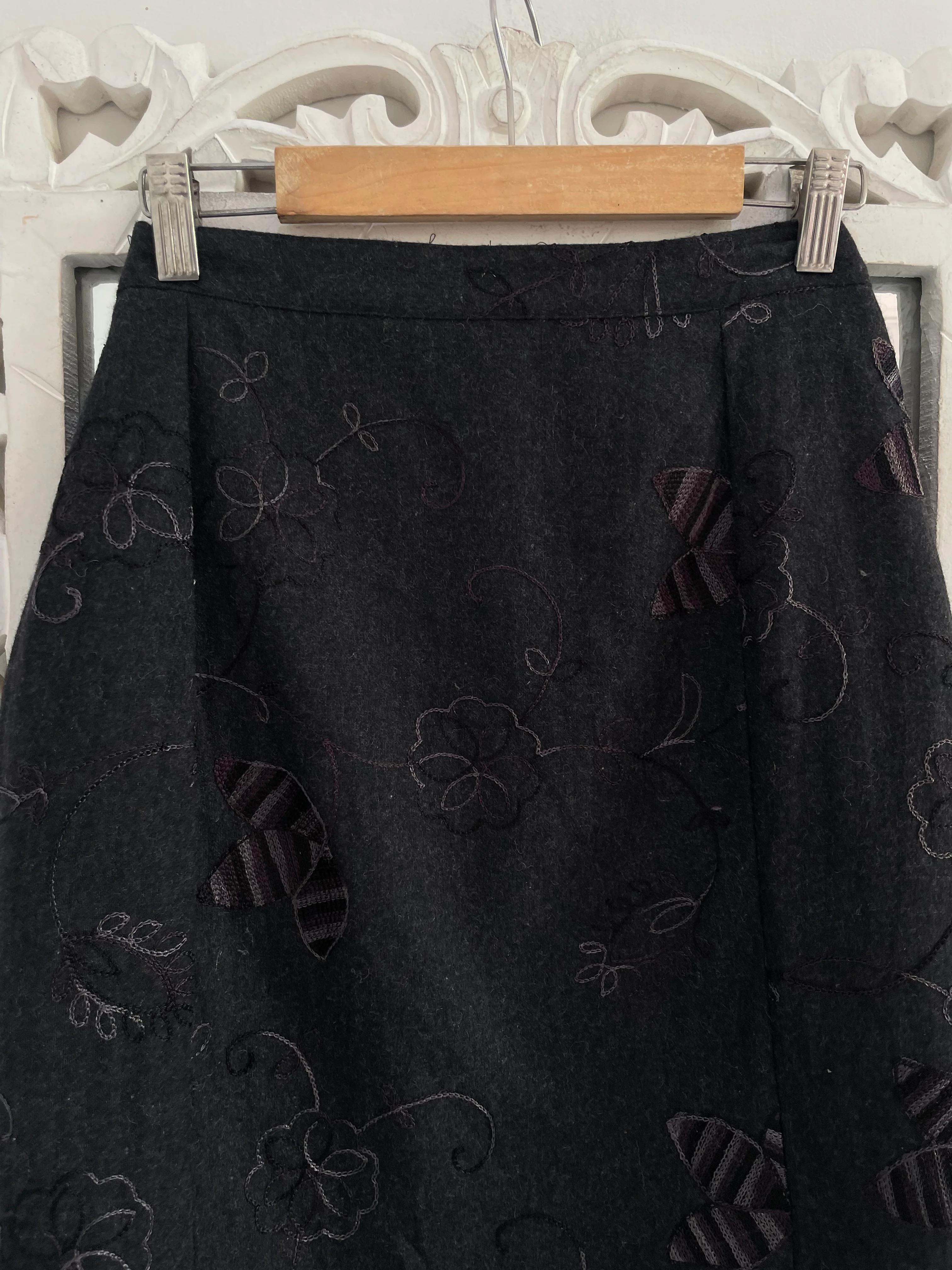Embroidered Wool Vintage Skirt-Waist 32 - Image 2