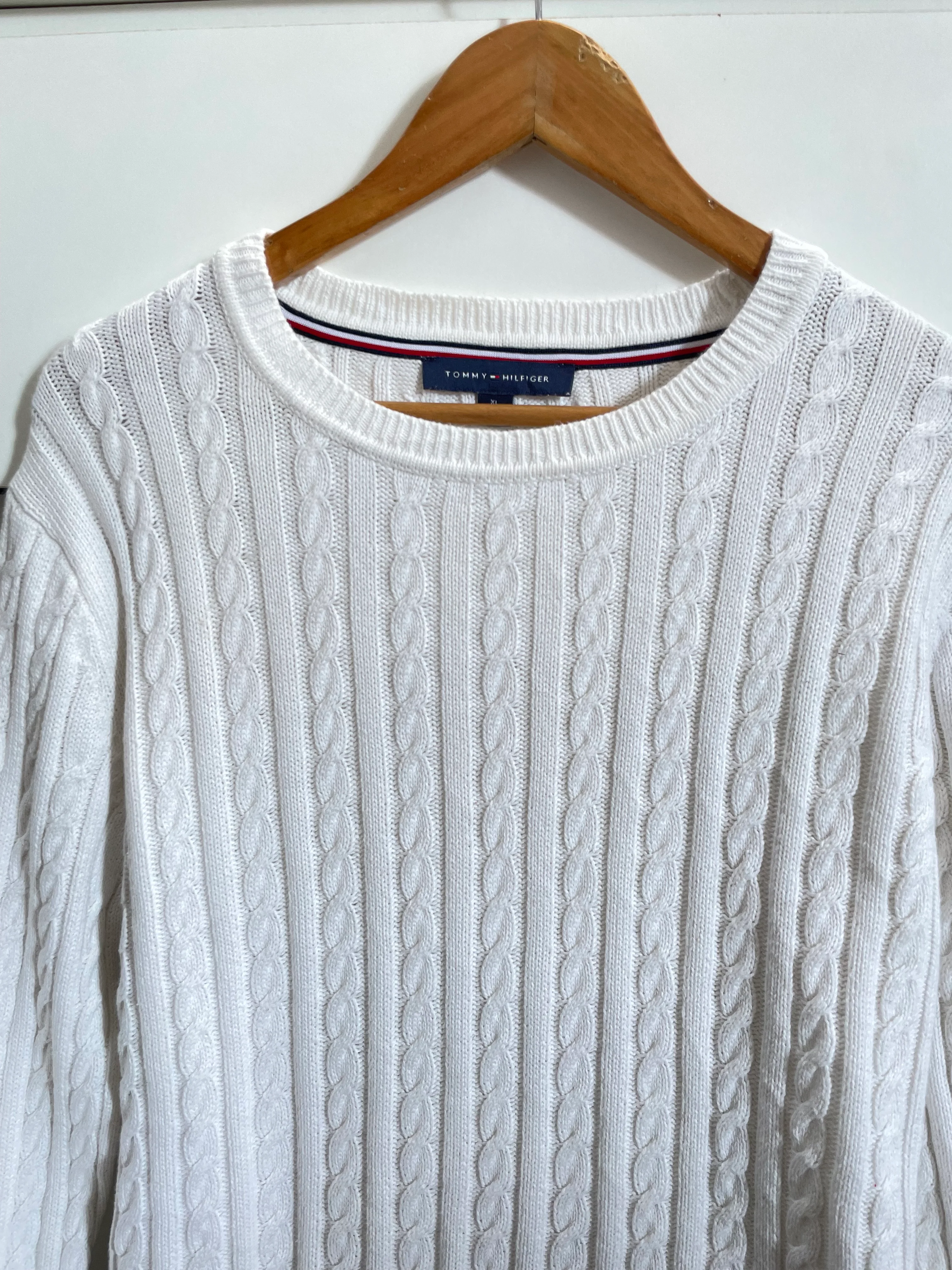 Tommy Hilfiger Vintage Sweater-Chest 44 - Image 2